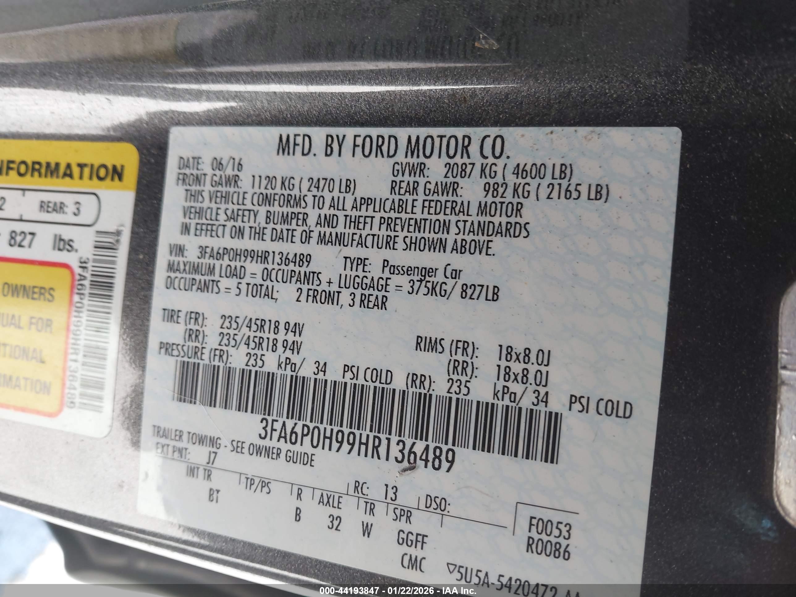 FORD FUSION image 9