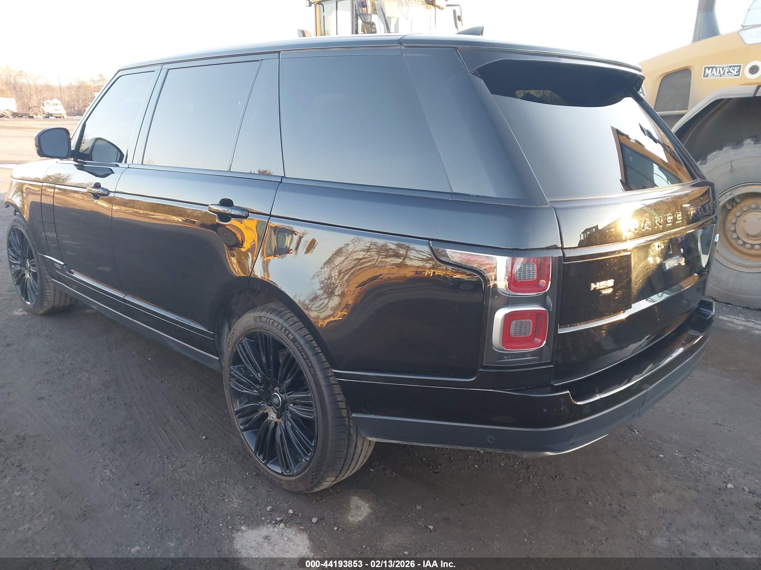 LAND ROVER image 3