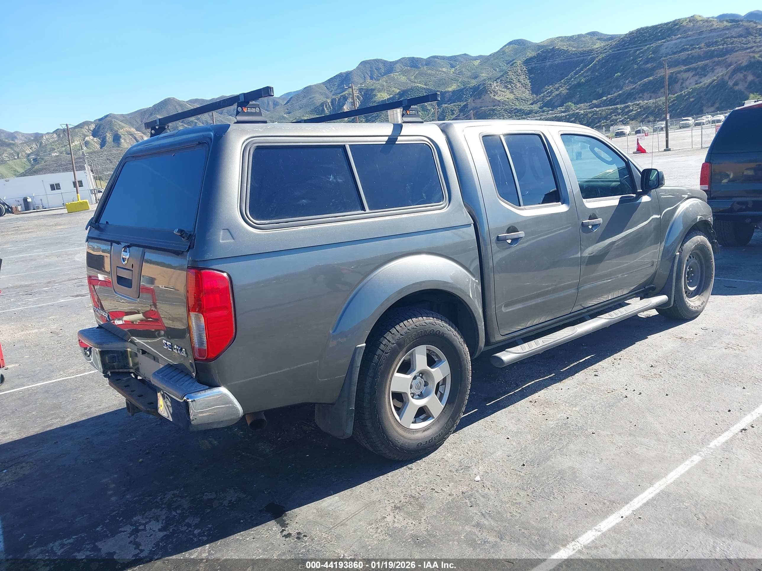 NISSAN FRONTIER image 4