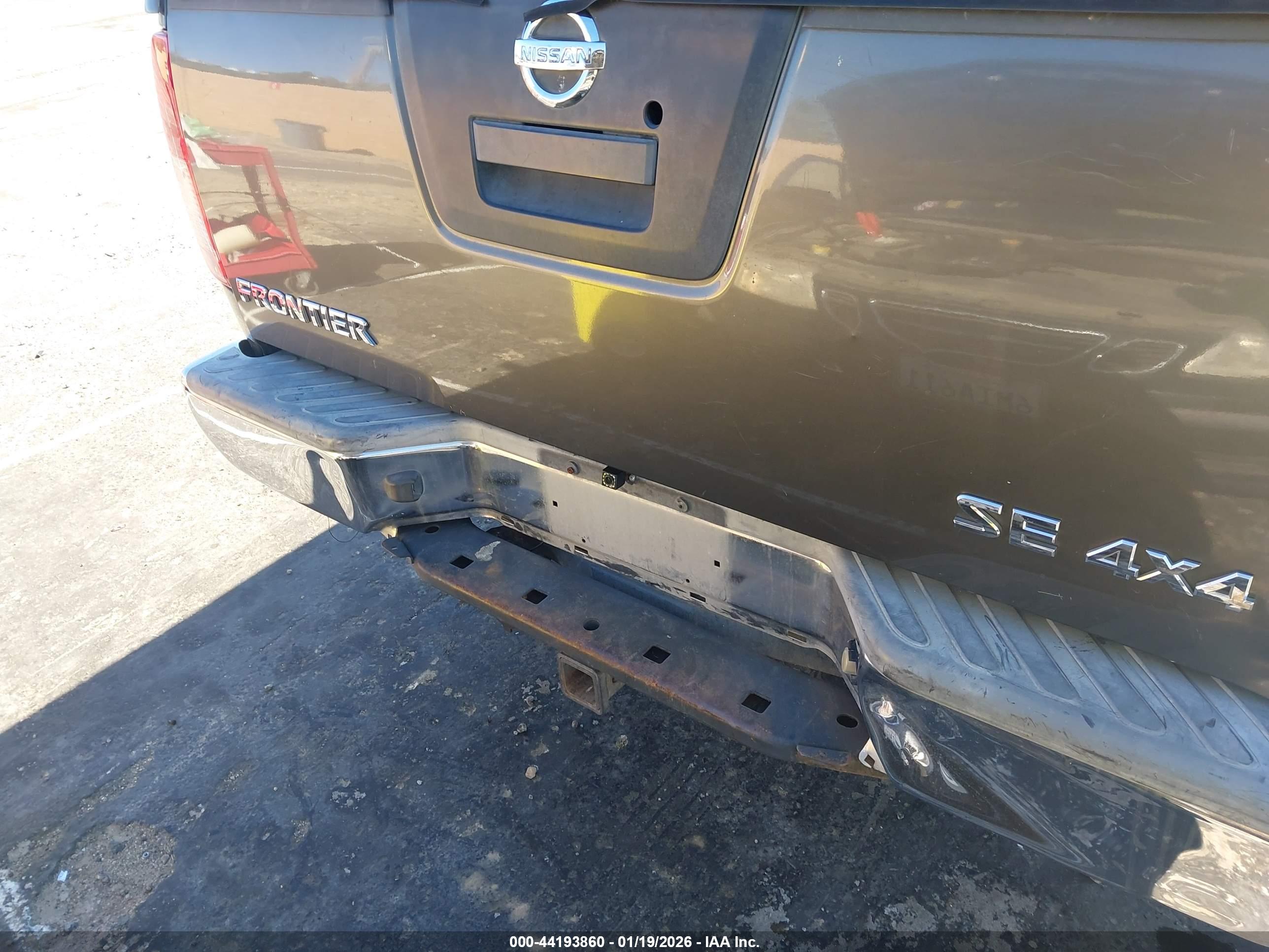 NISSAN FRONTIER image 6
