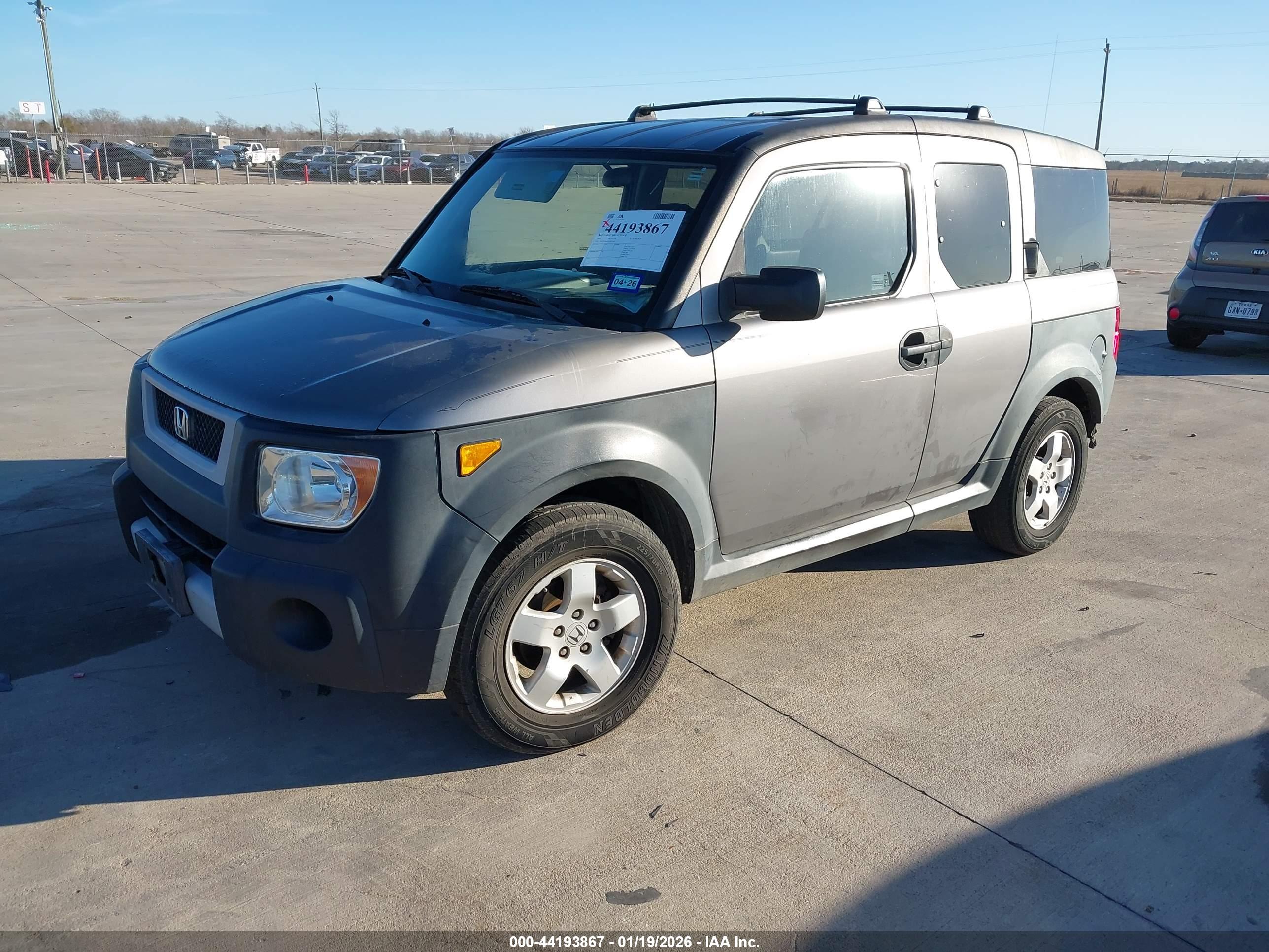 HONDA ELEMENT image 2