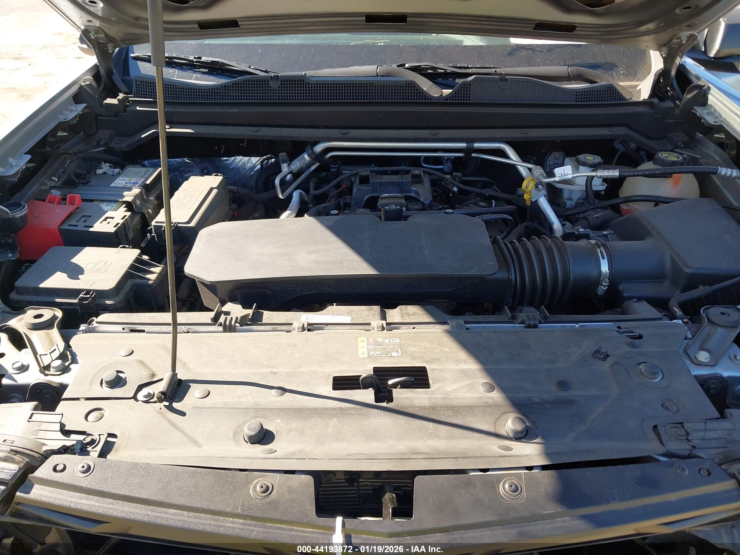 CHEVROLET COLORADO image 10