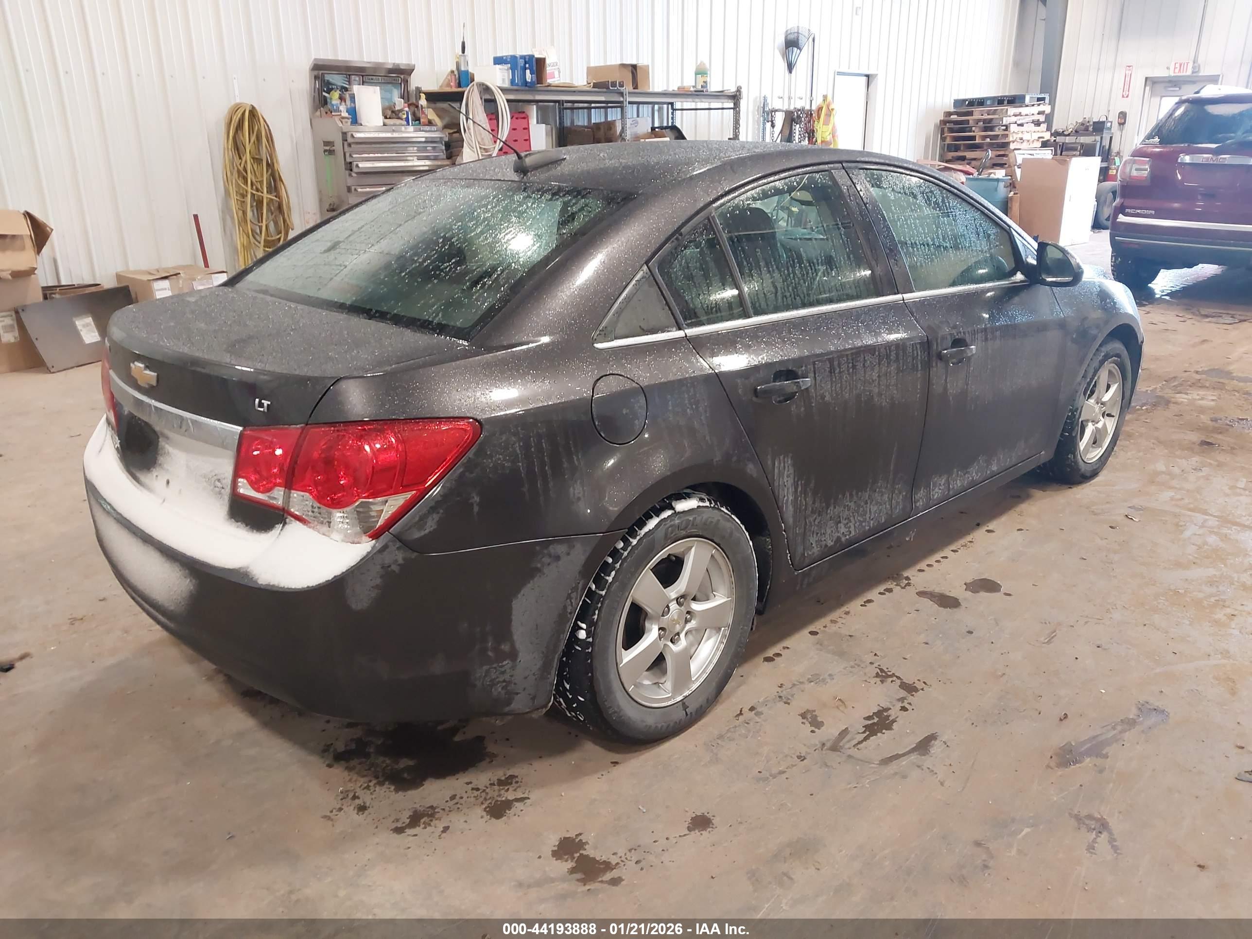 CHEVROLET CRUZE image 4