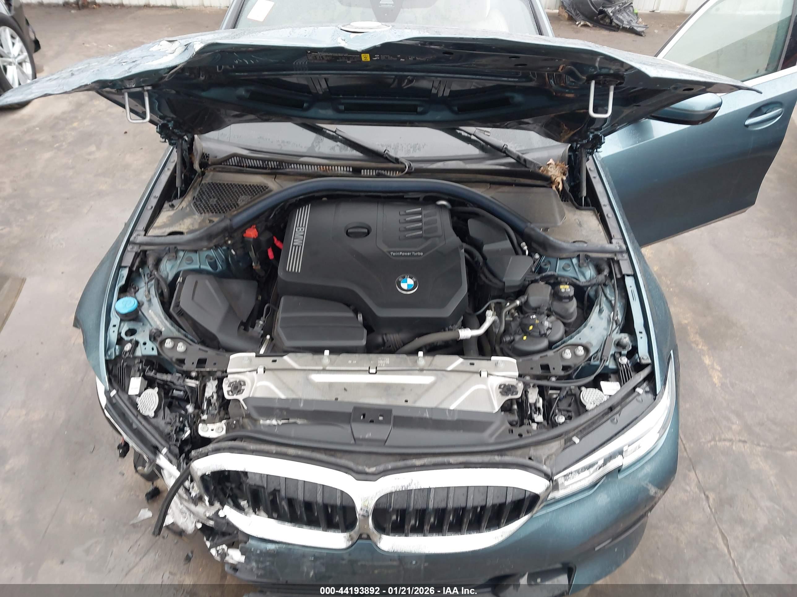BMW 330I image 10