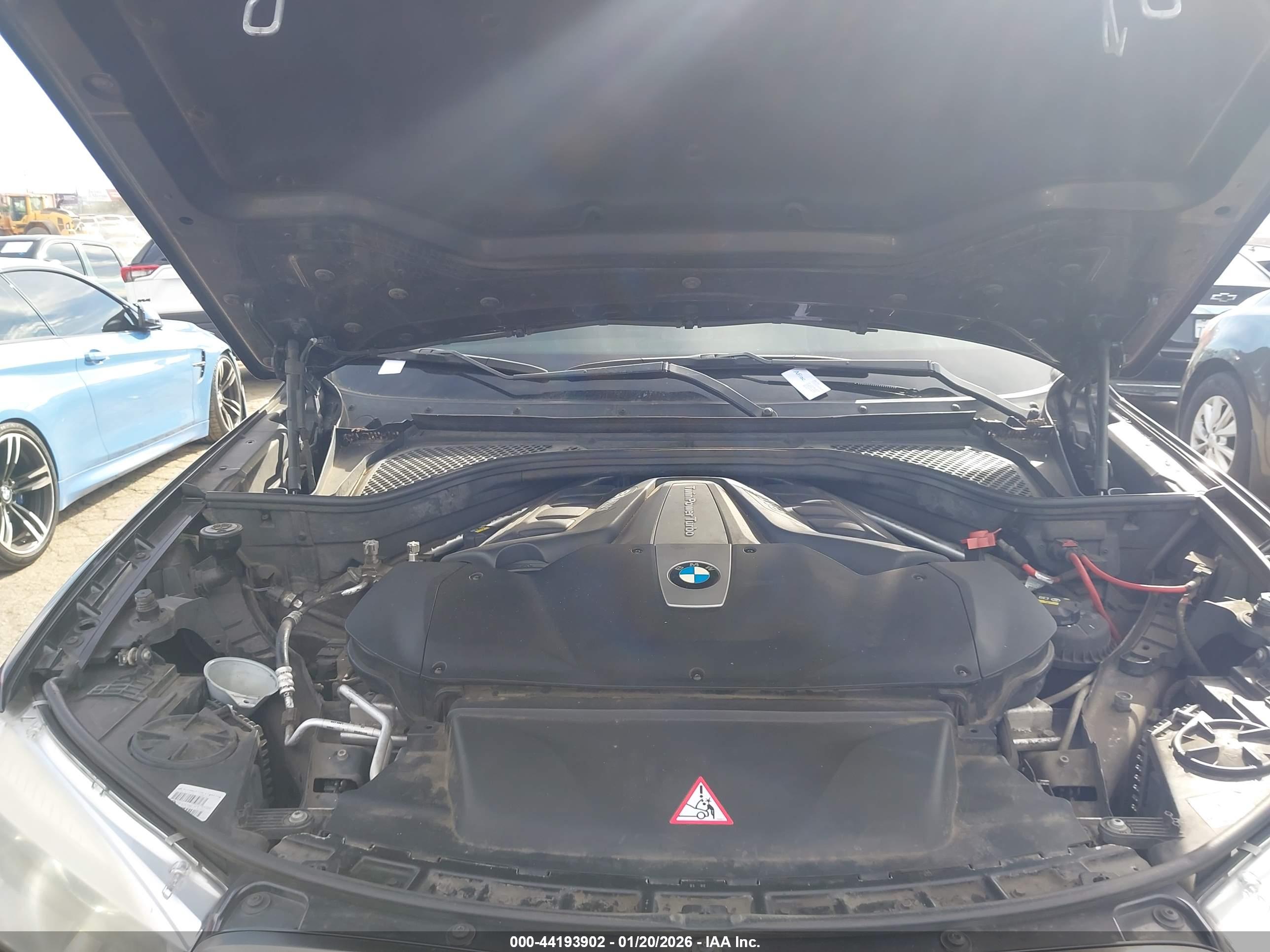 BMW X6 image 10