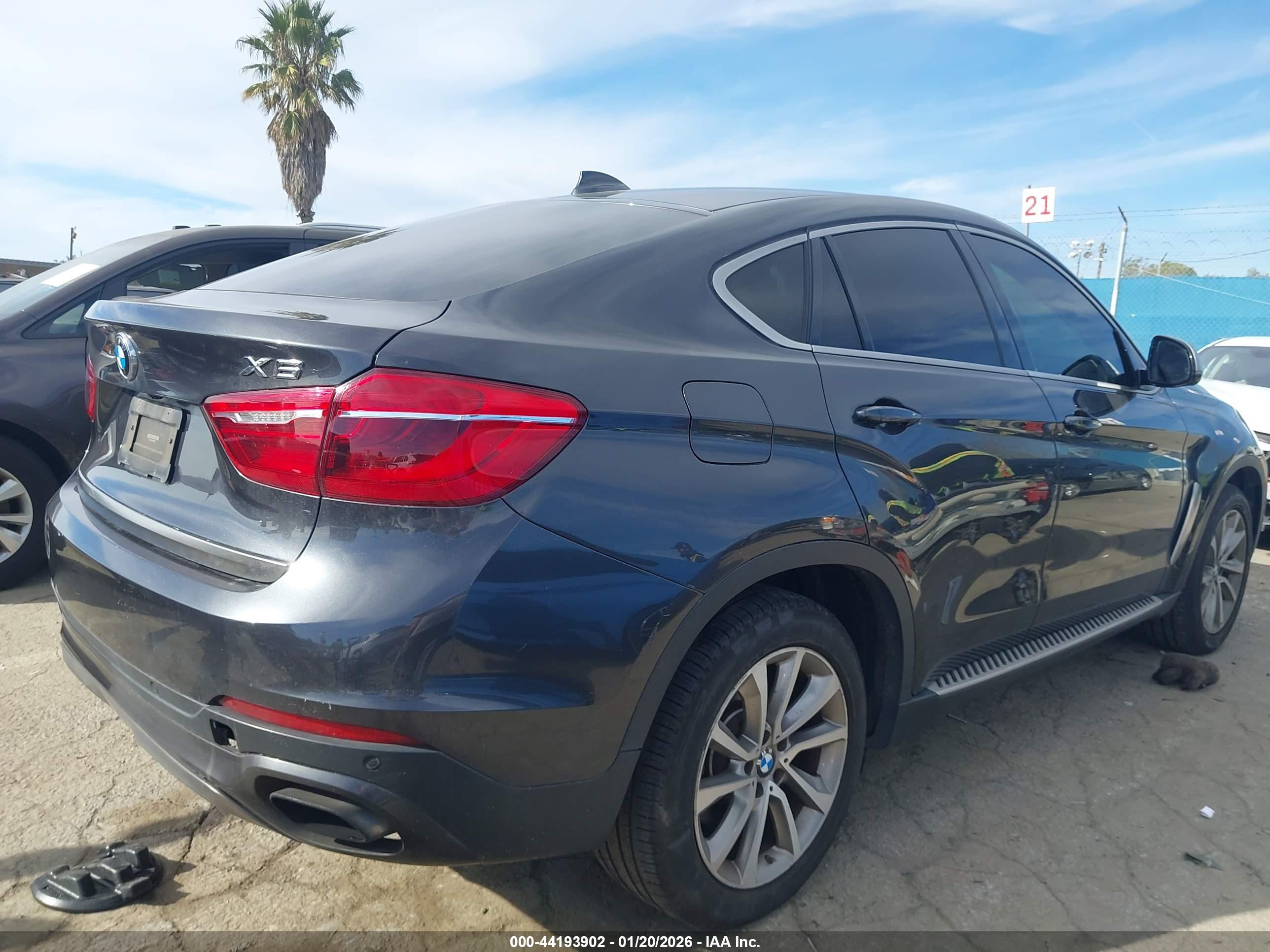 BMW X6 image 4