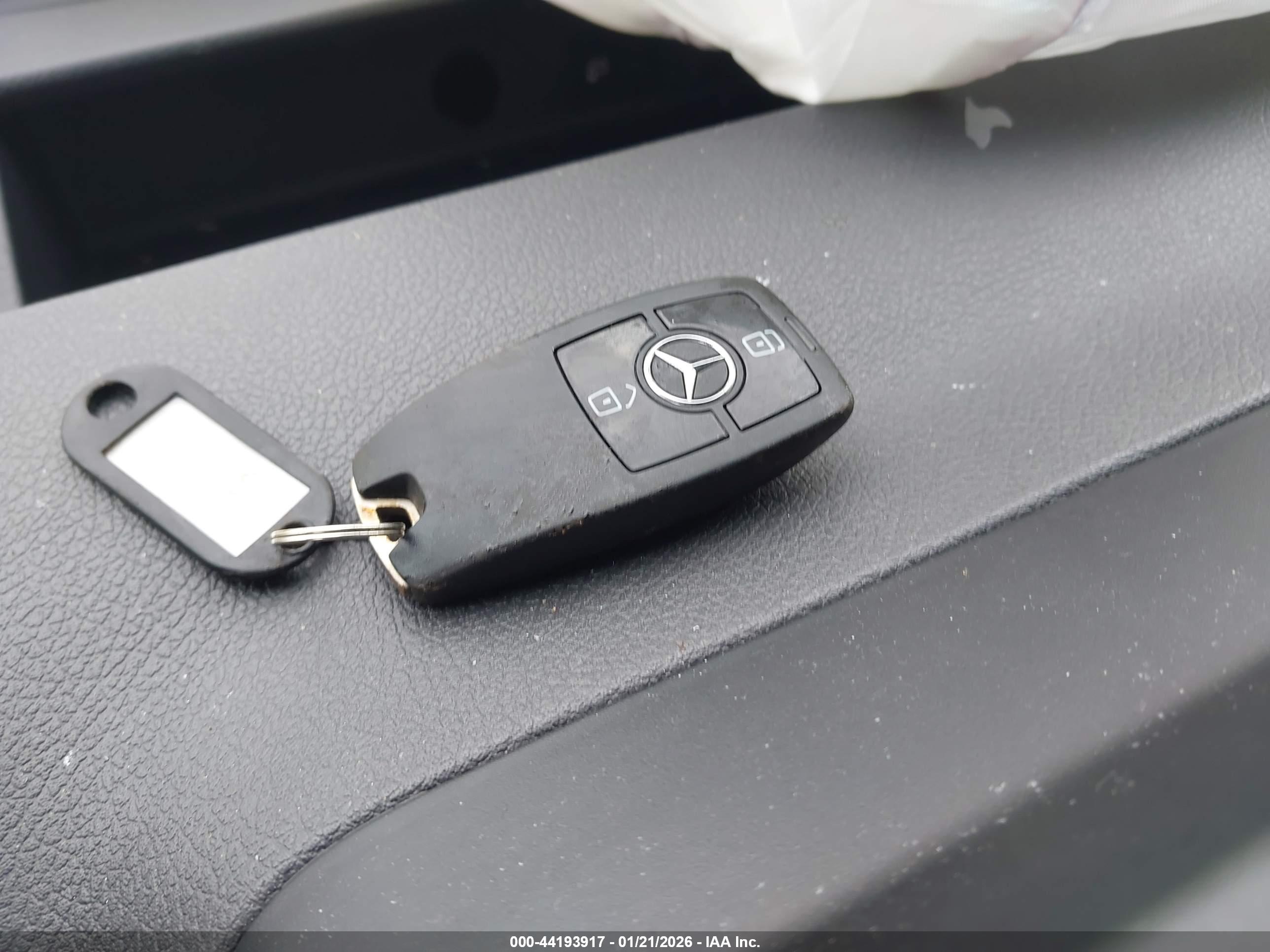 MERCEDES-BENZ SPRINTER image 11