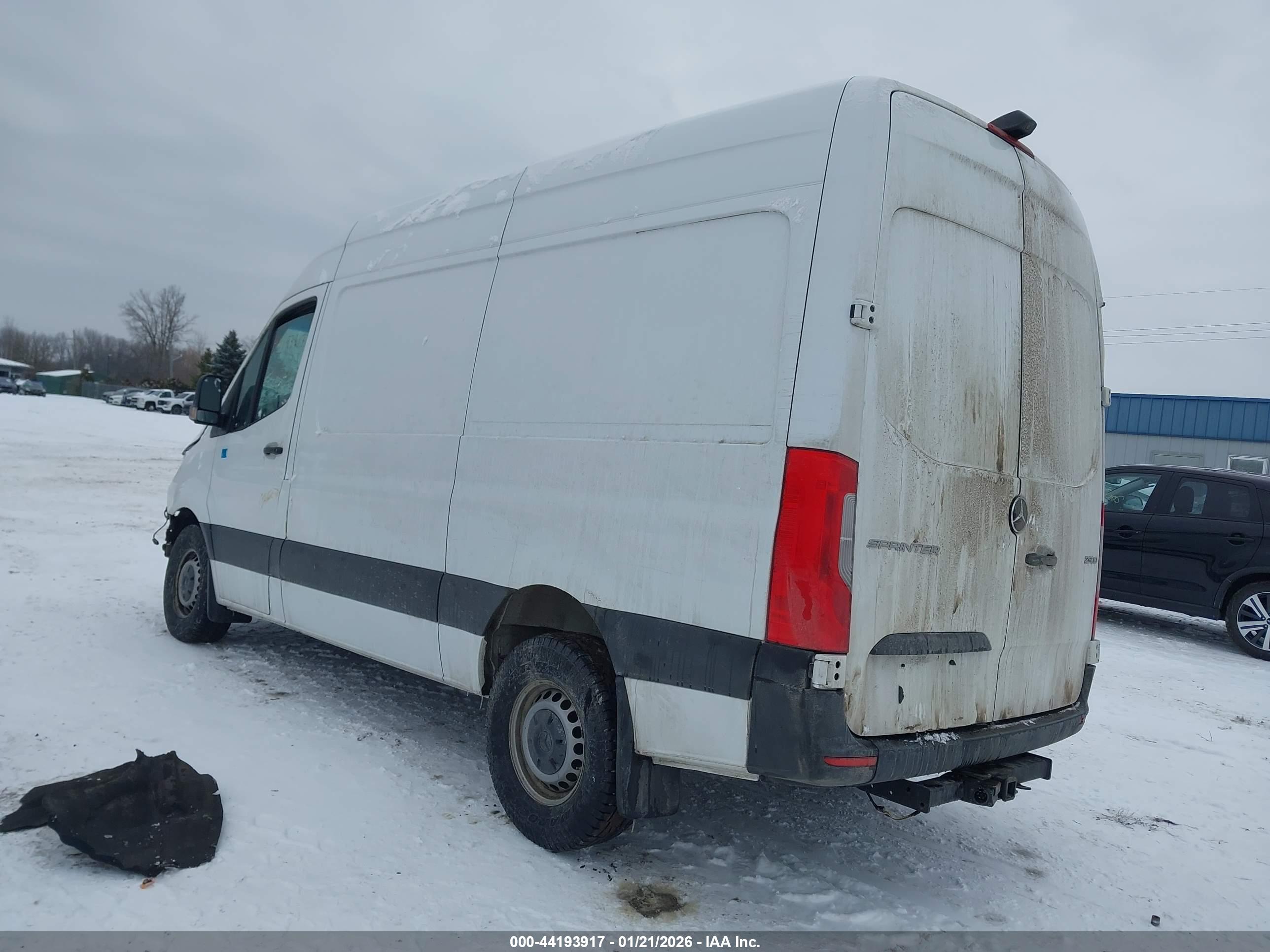MERCEDES-BENZ SPRINTER image 3