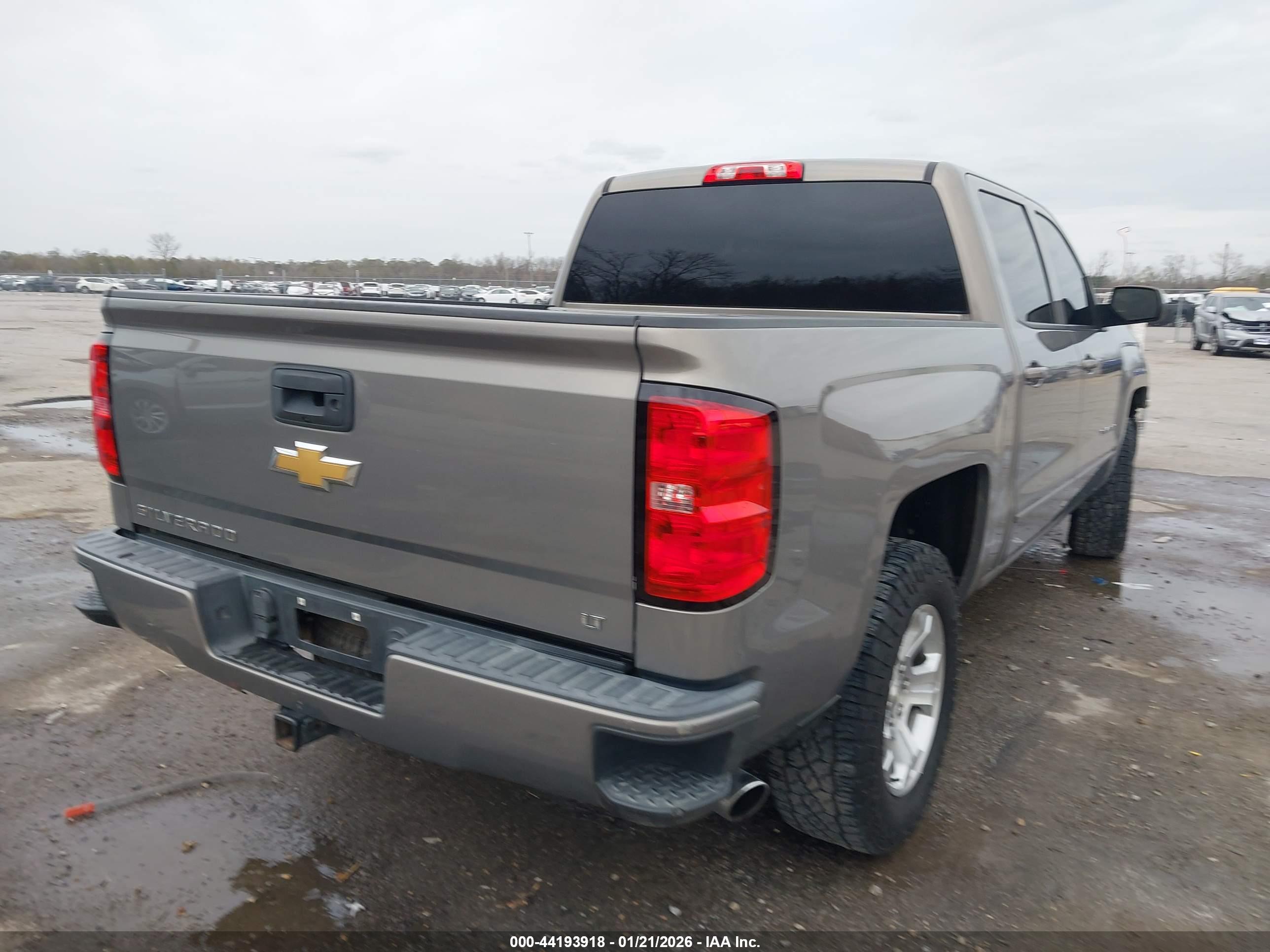 CHEVROLET SILVERADO image 4