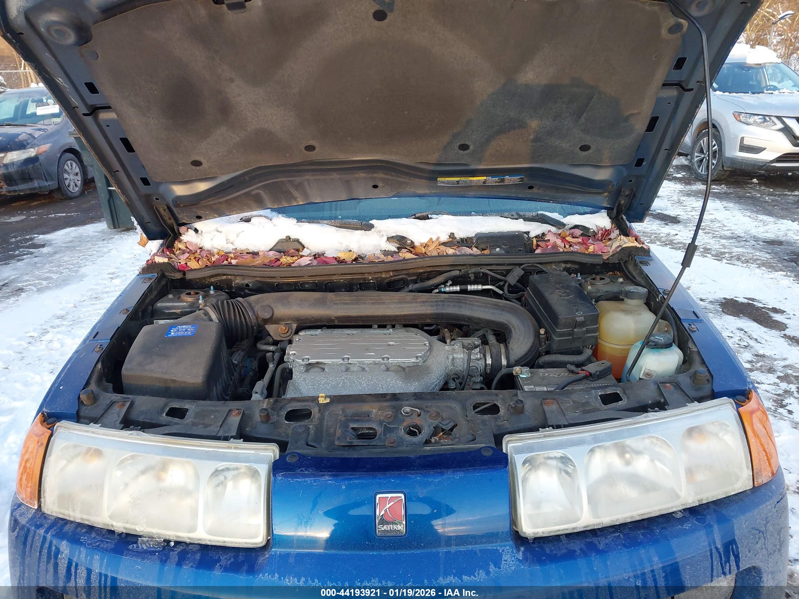 SATURN VUE image 10