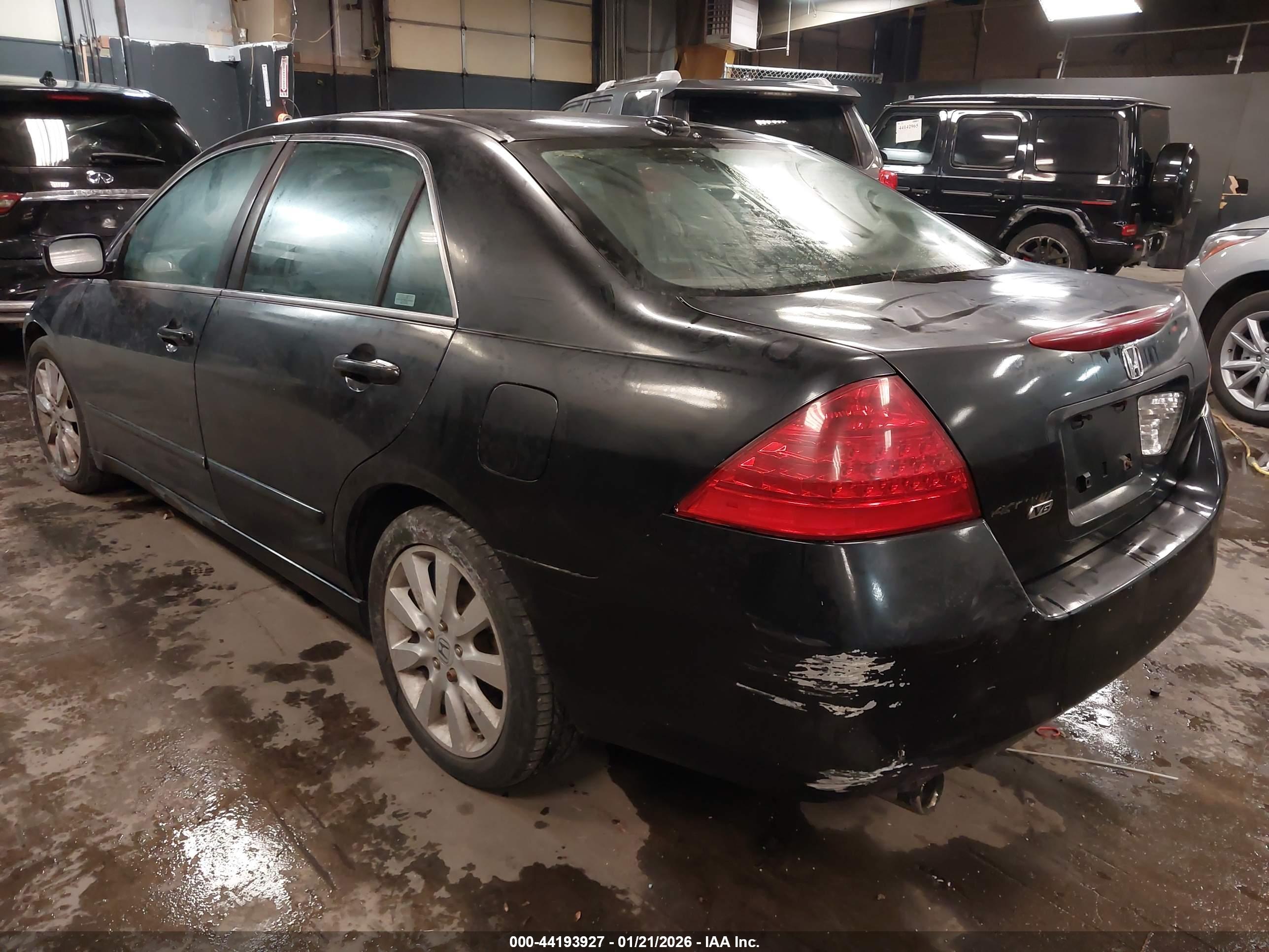 HONDA ACCORD image 3