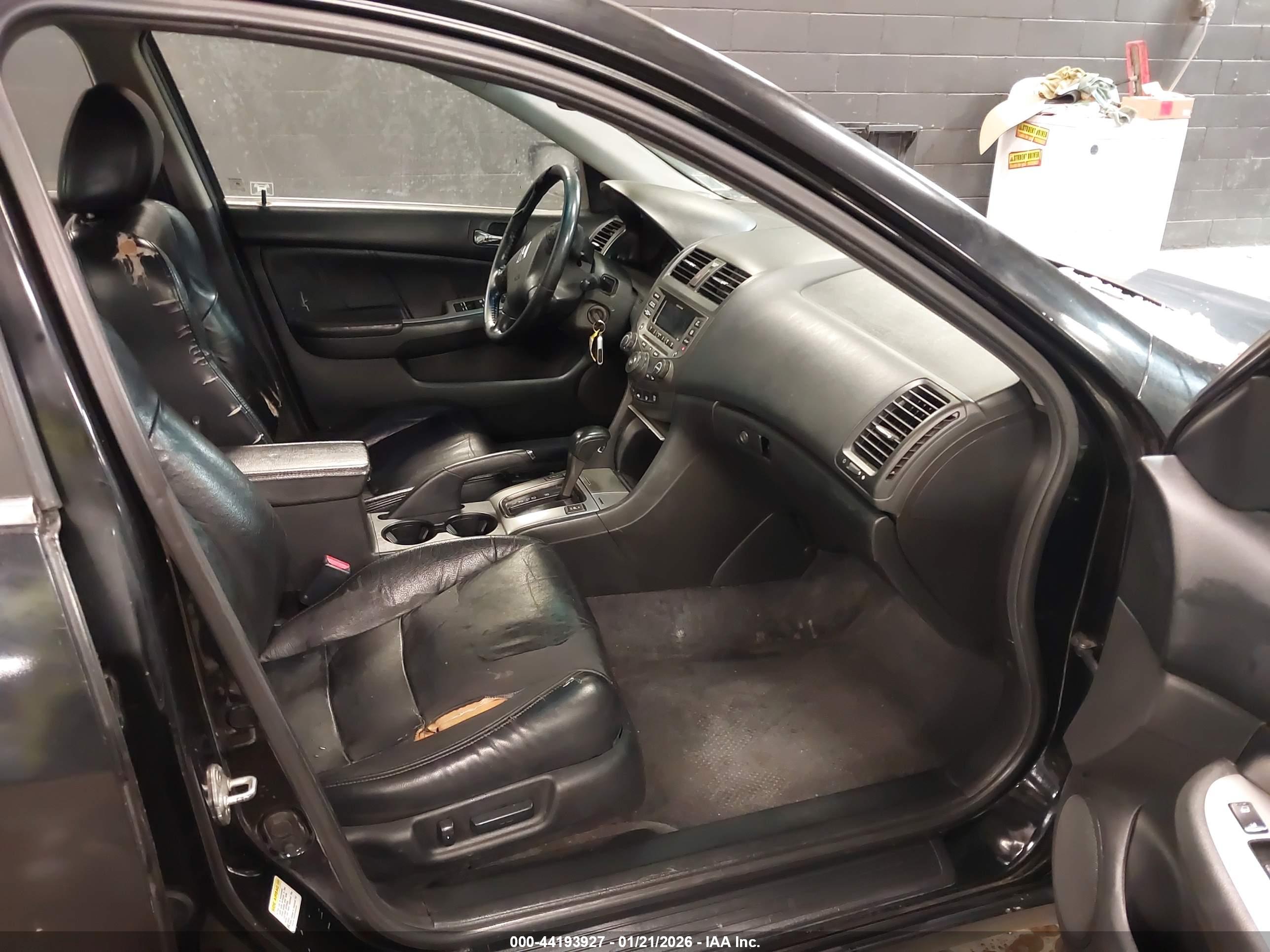 HONDA ACCORD image 5