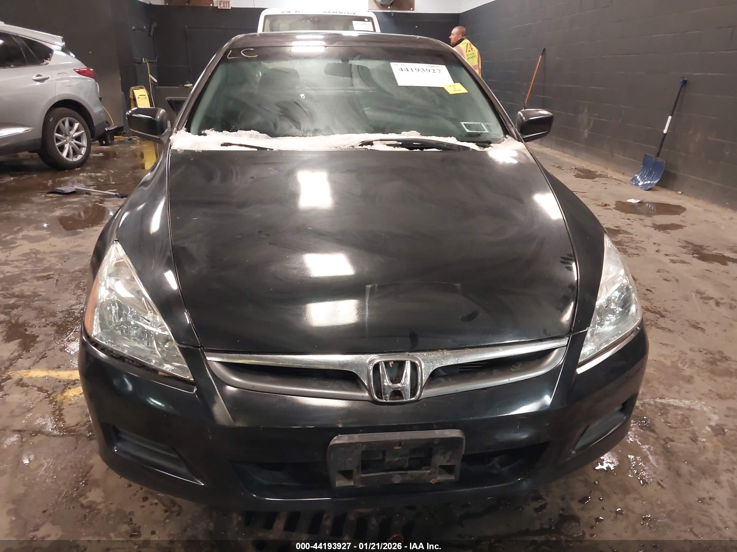HONDA ACCORD image 6