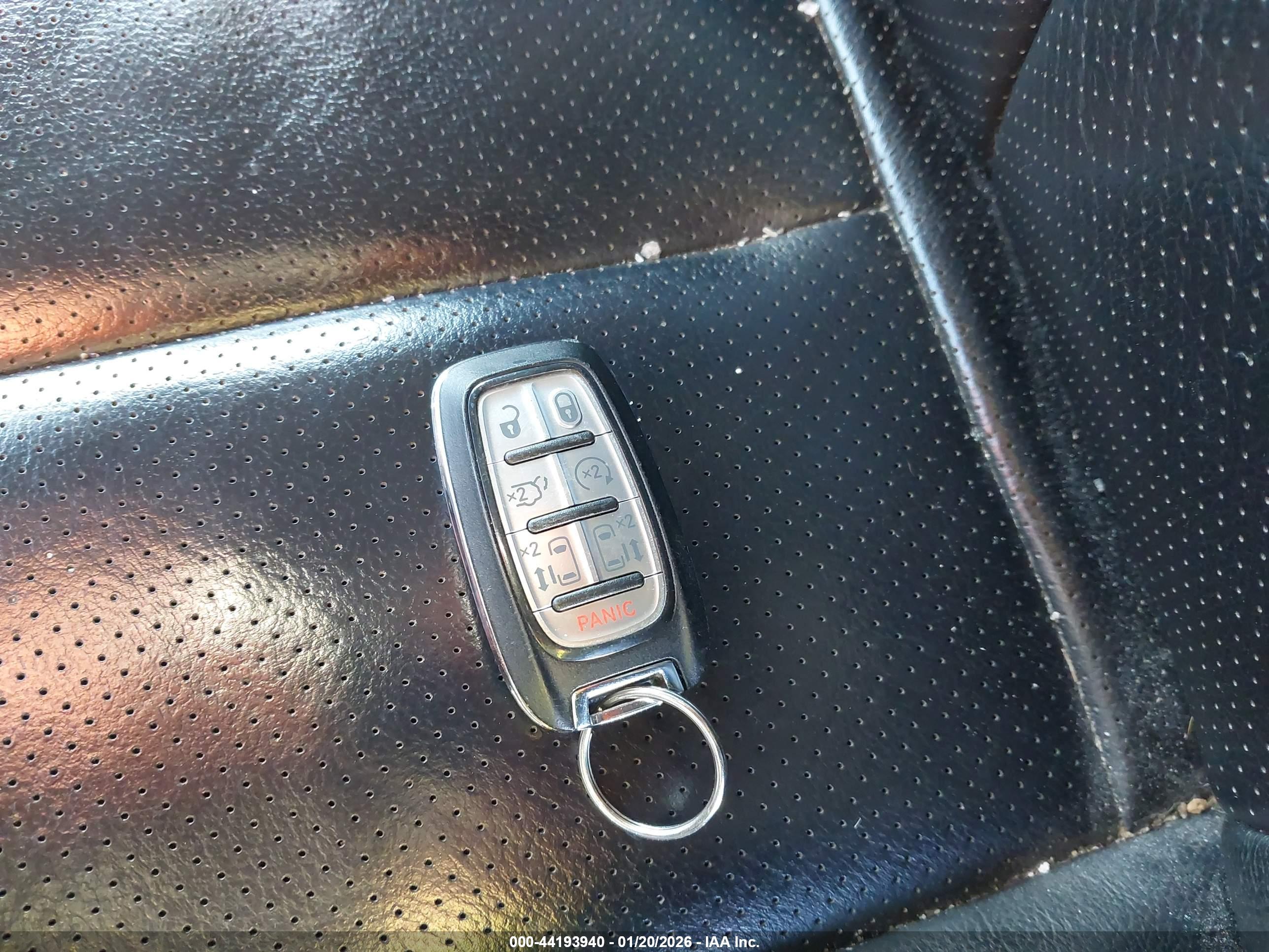 CHRYSLER PACIFICA image 11