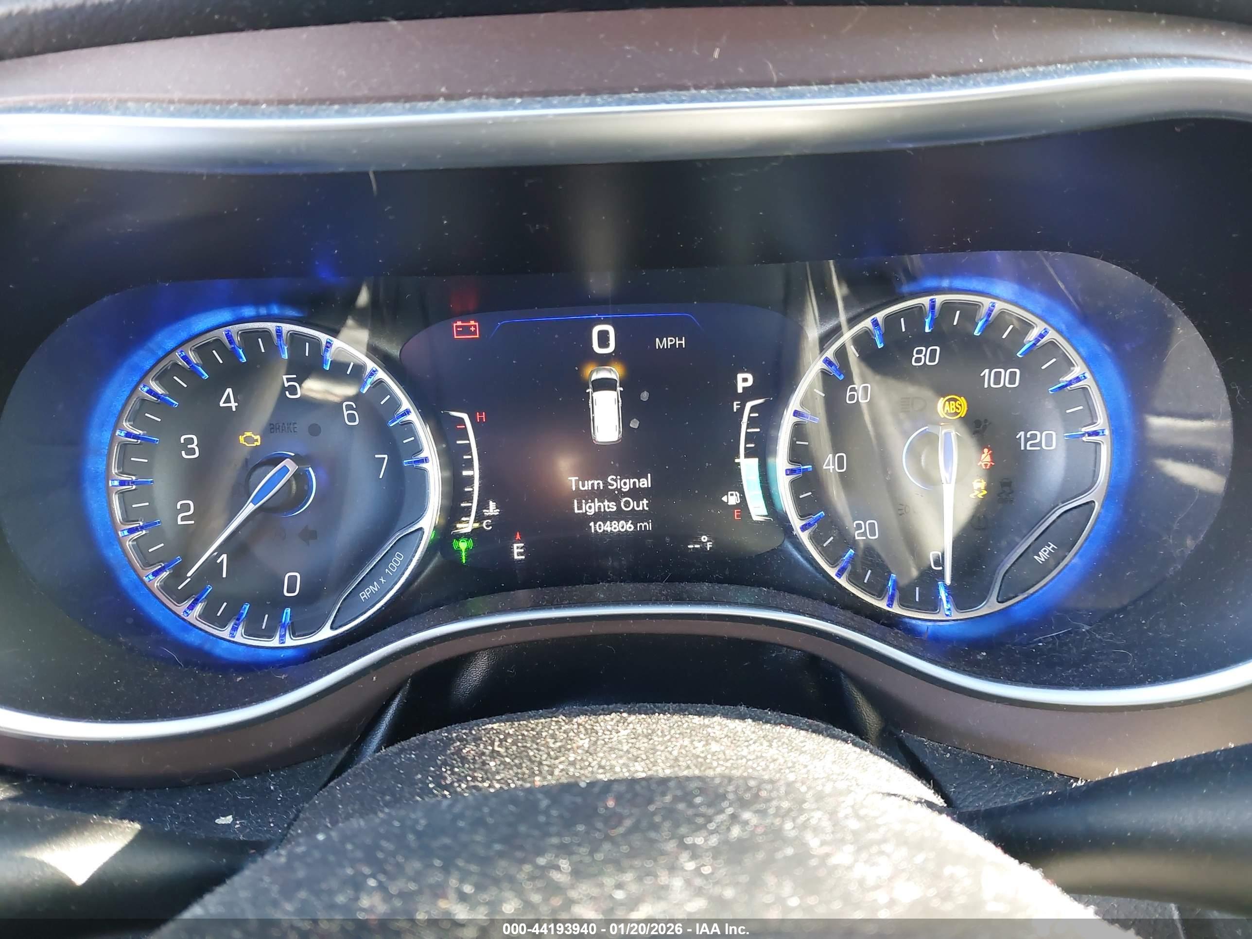 CHRYSLER PACIFICA image 7