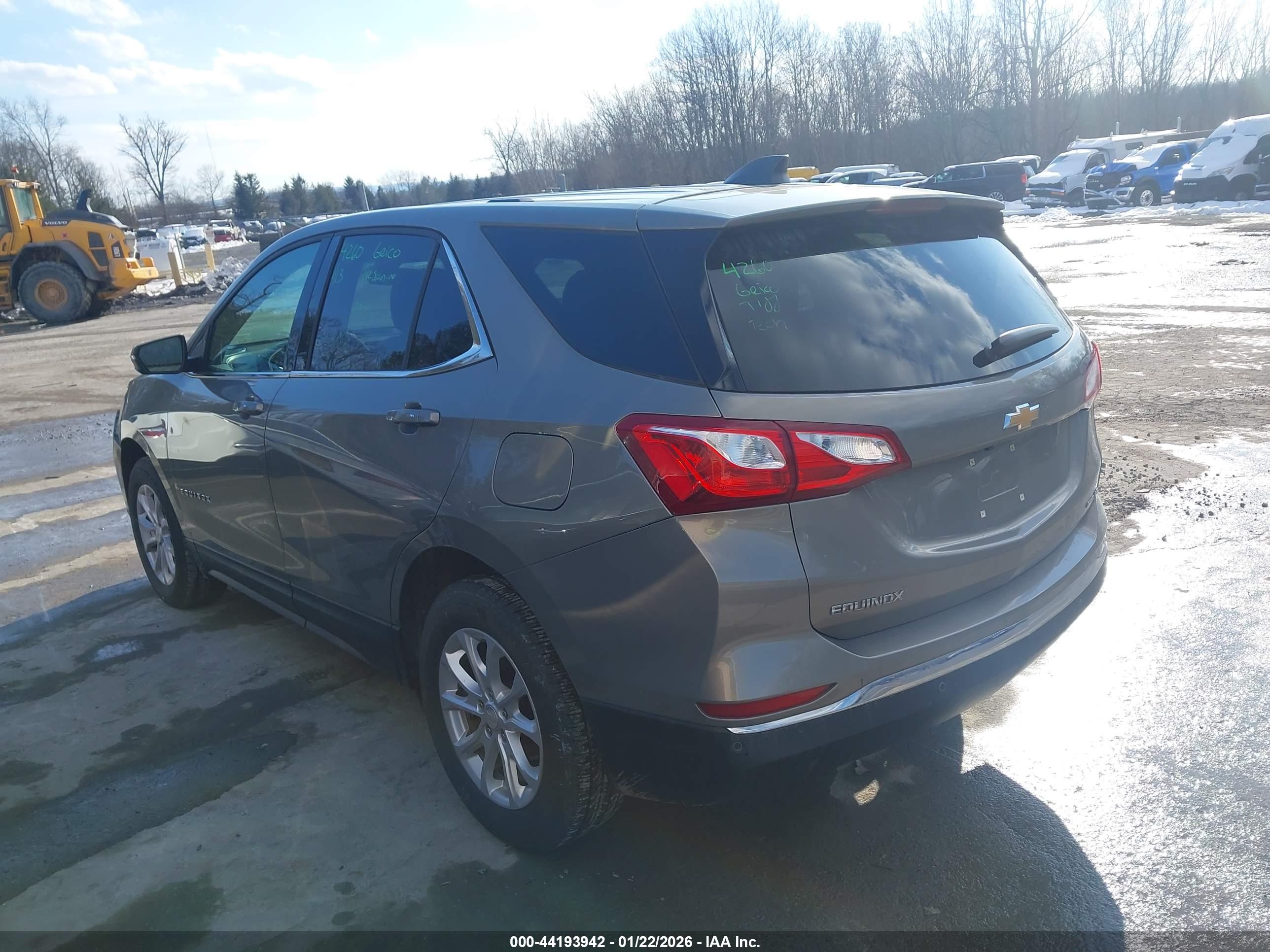CHEVROLET EQUINOX image 3