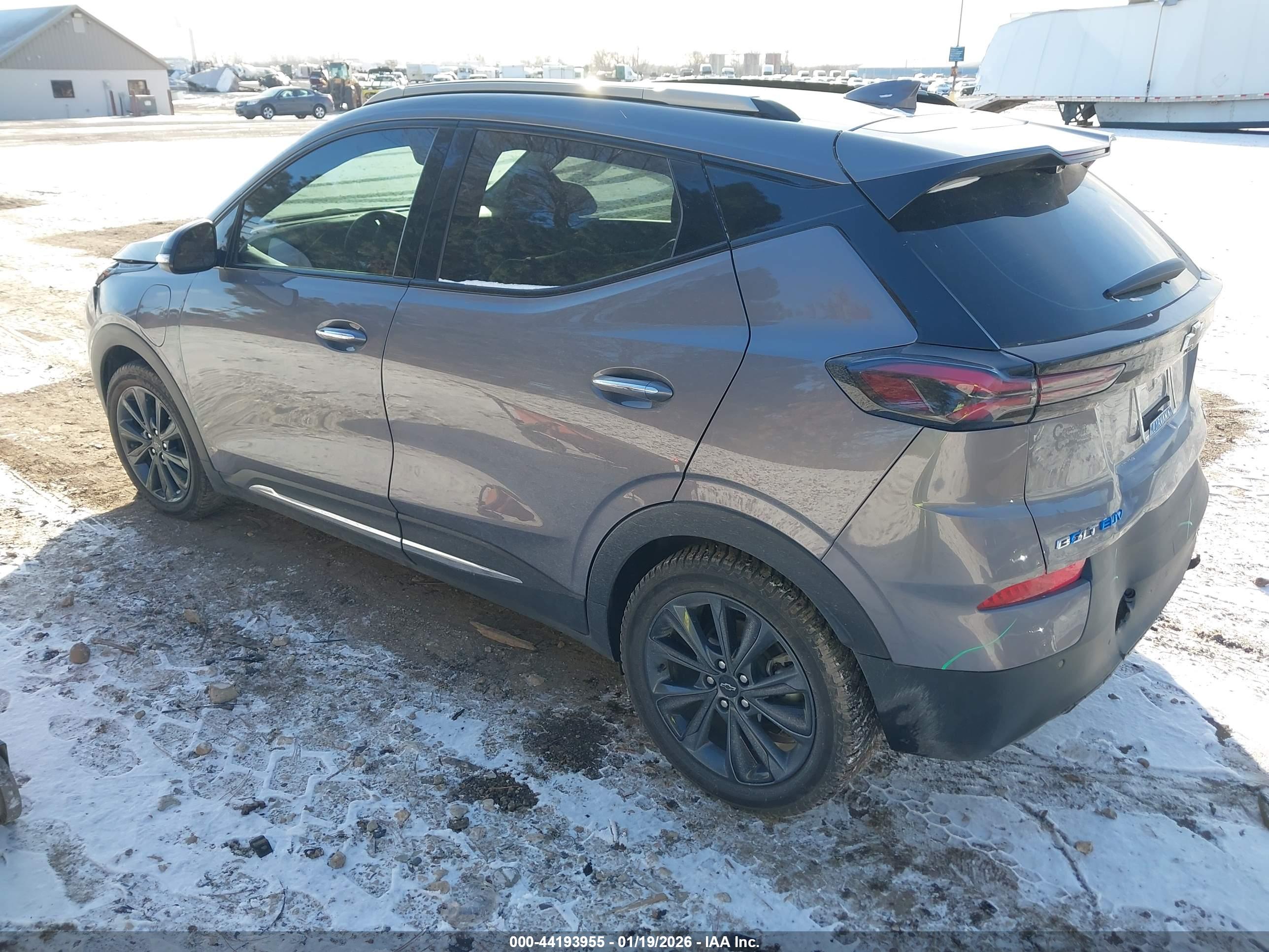 CHEVROLET BOLT image 3