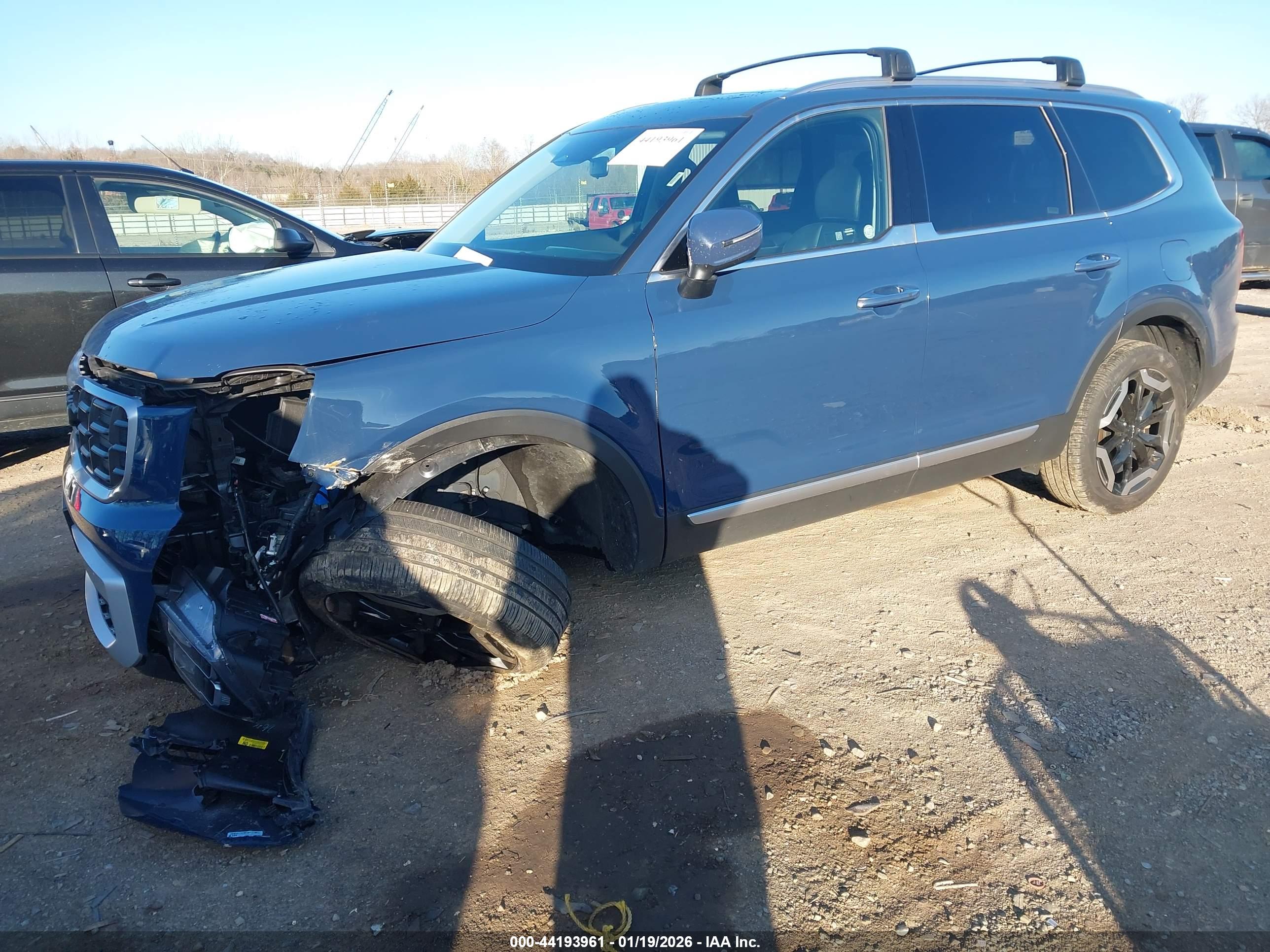 KIA TELLURIDE image 2