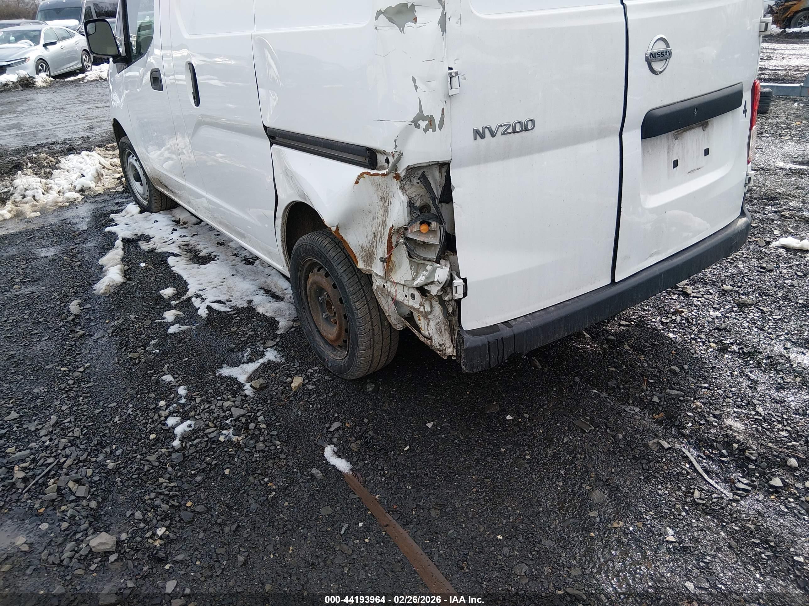NISSAN NV200 image 6