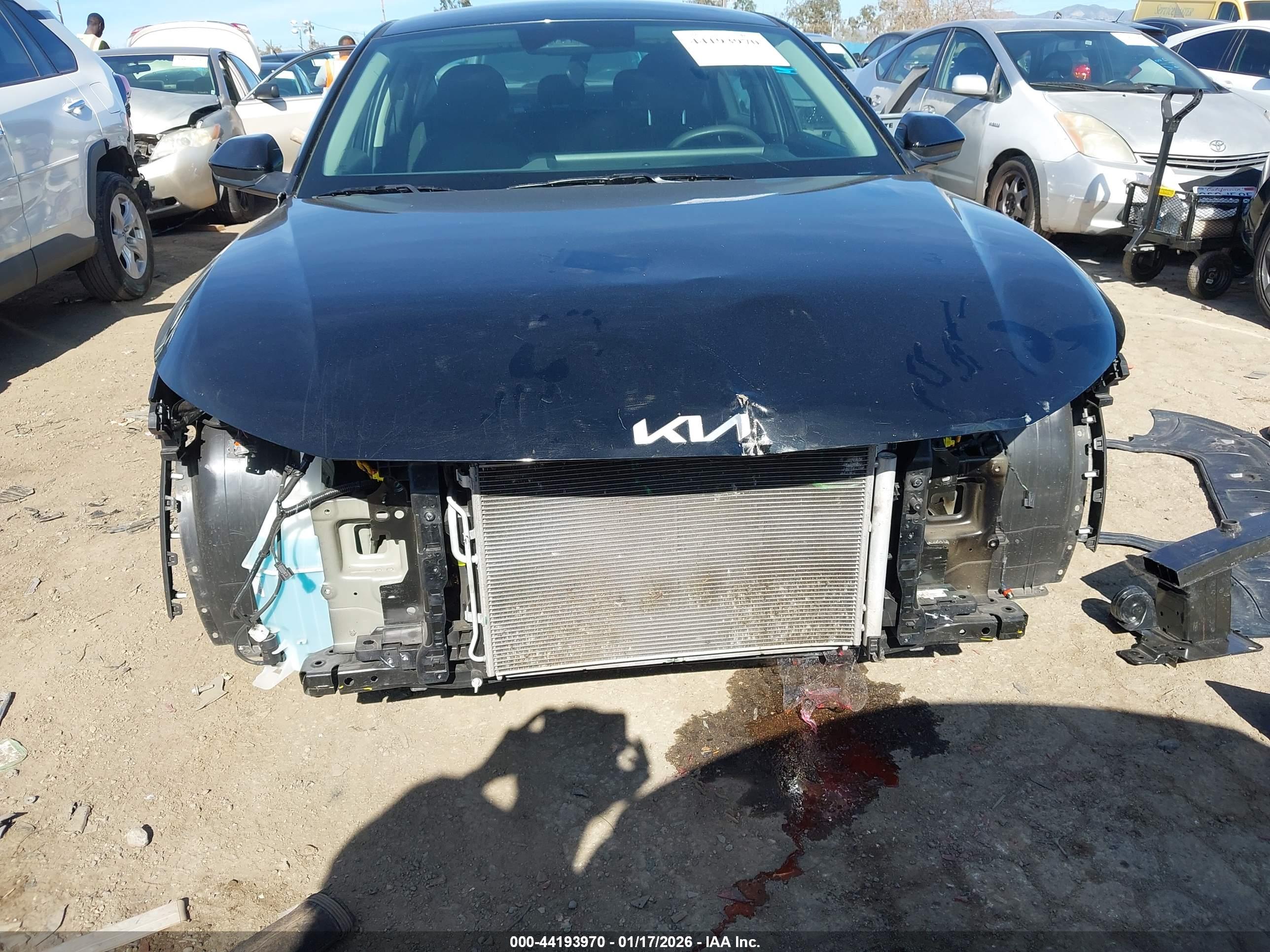 KIA K4 image 6