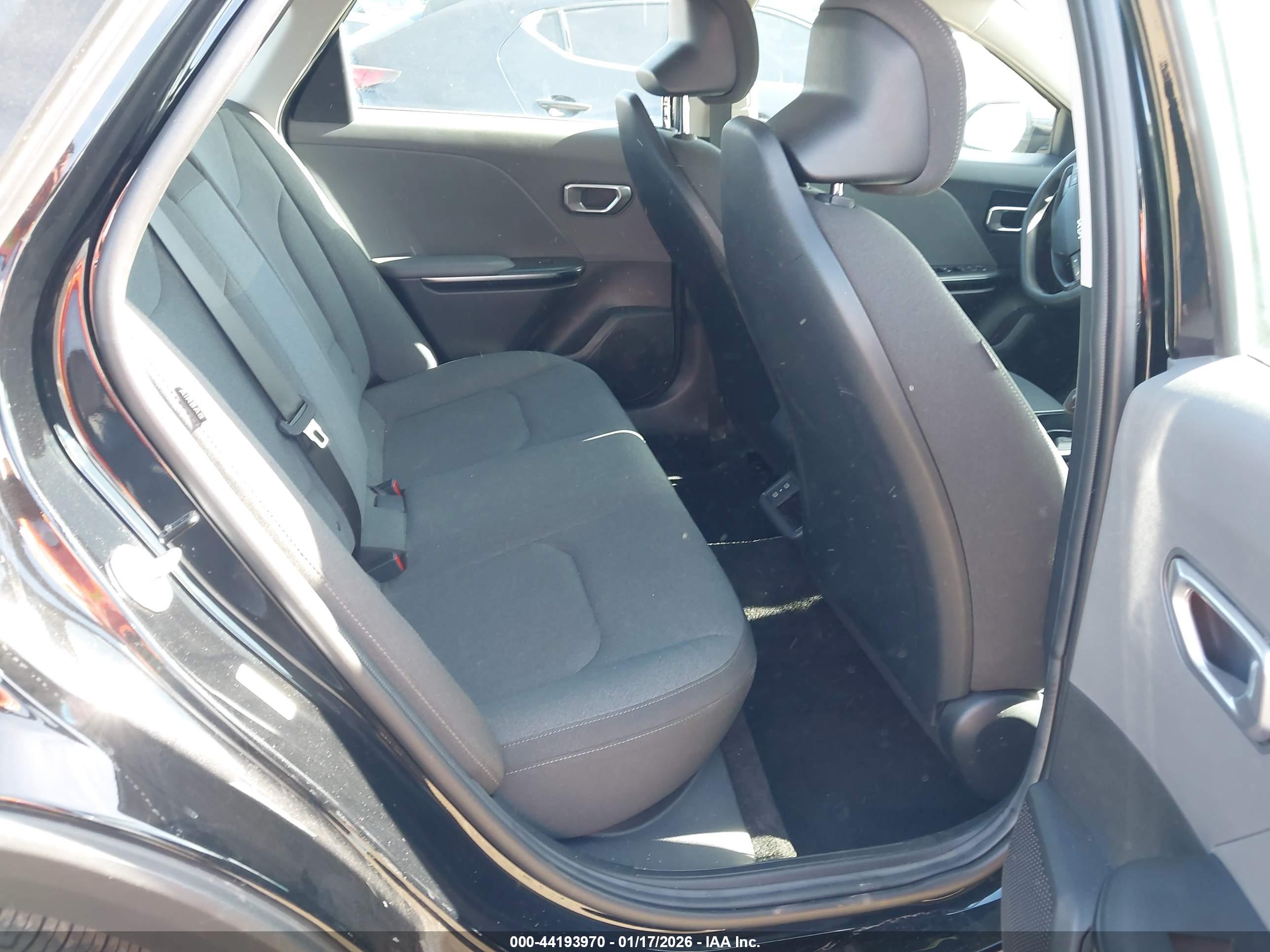 KIA K4 image 8