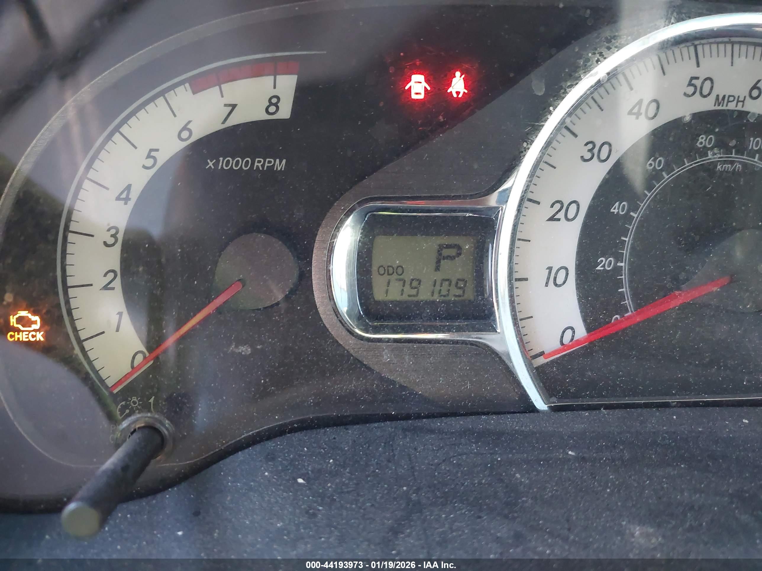 TOYOTA SIENNA image 7