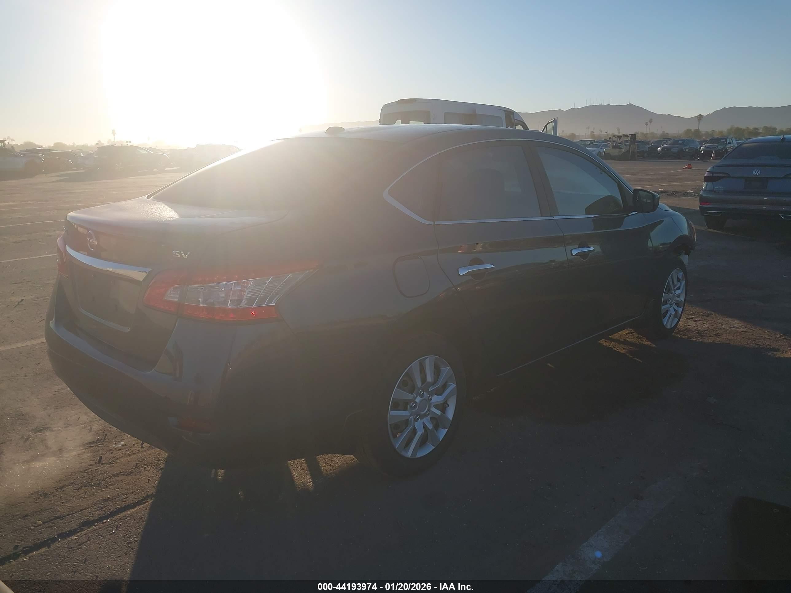 NISSAN SENTRA image 4