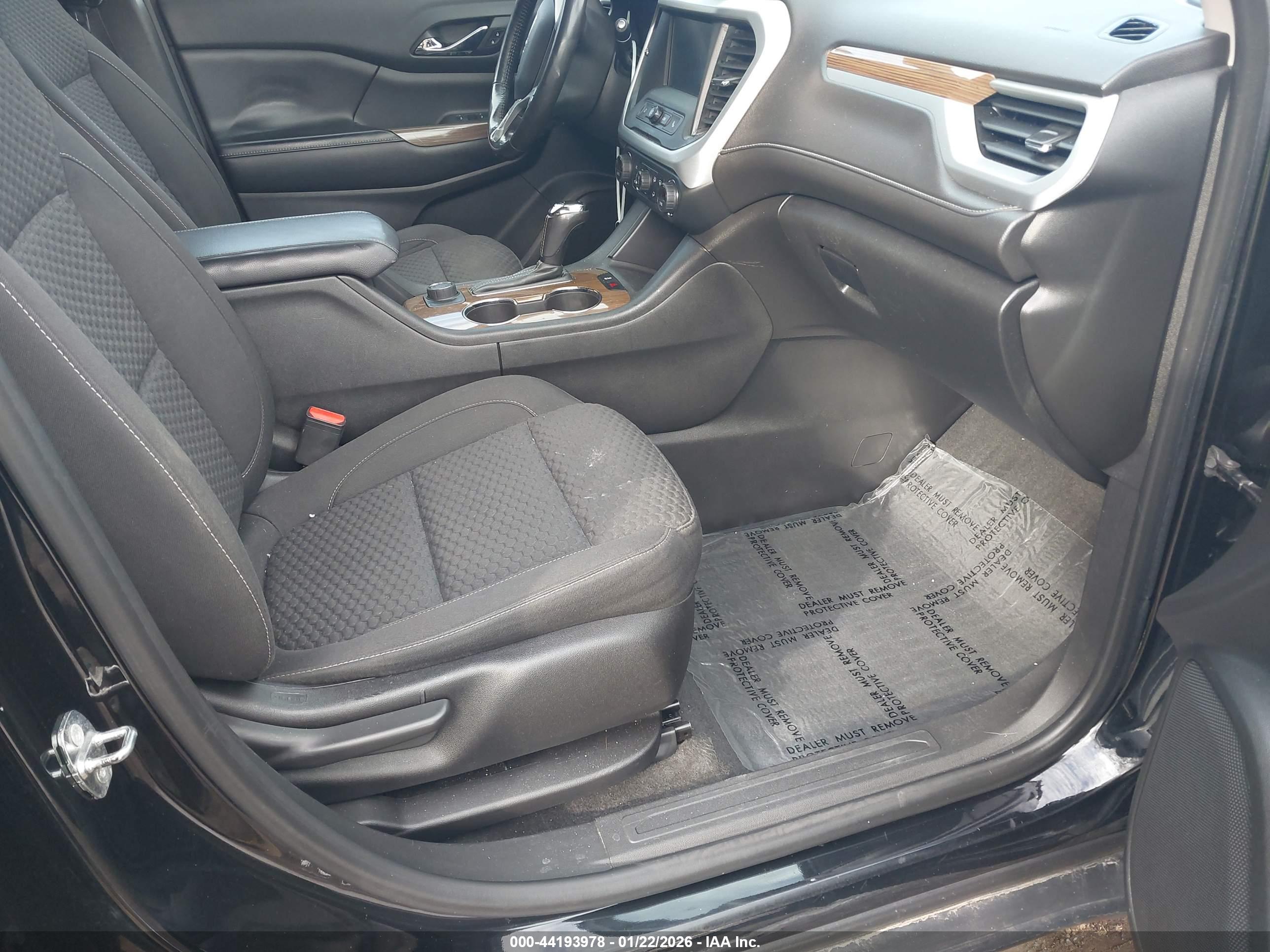 GMC ACADIA image 5