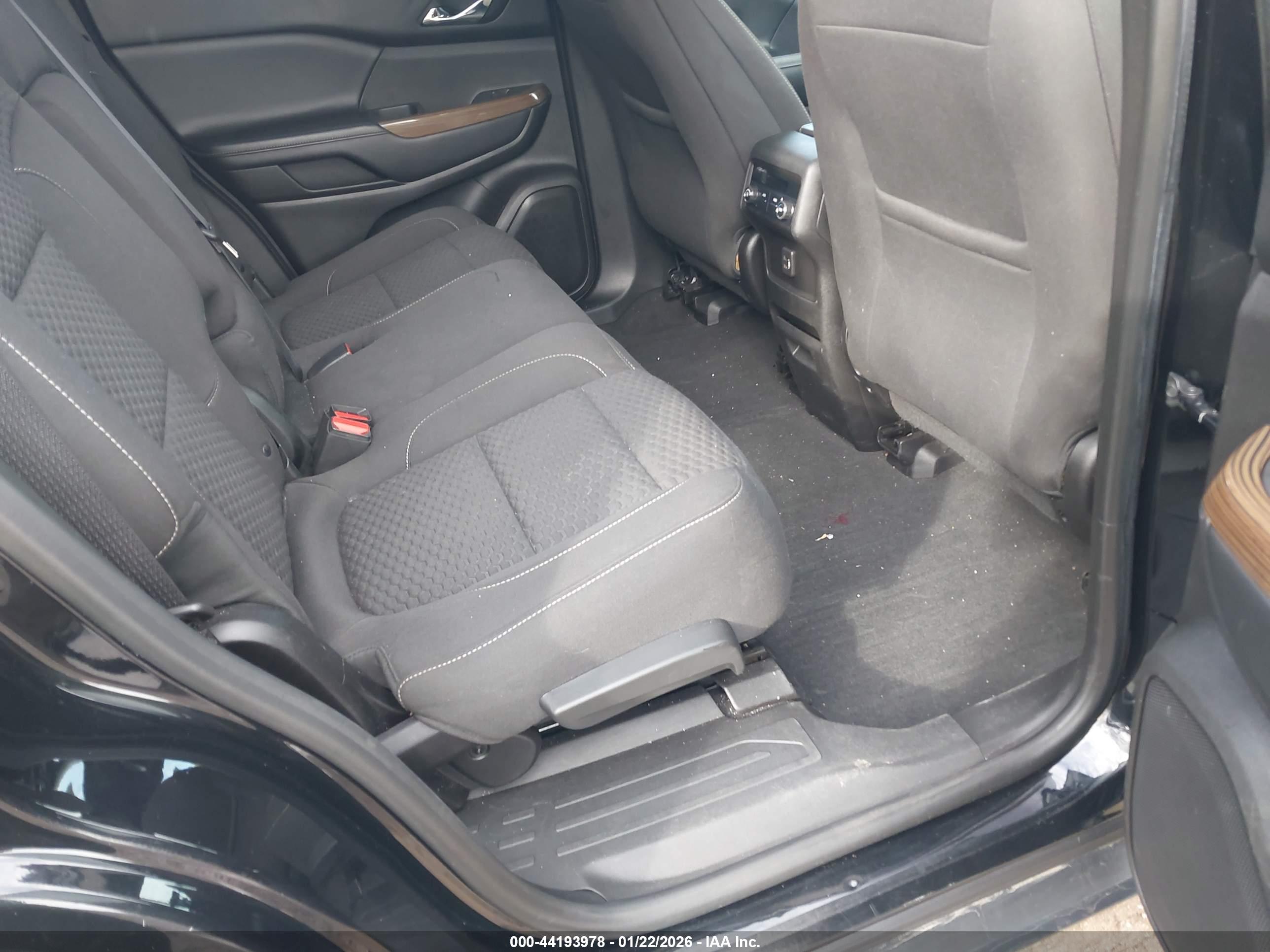 GMC ACADIA image 8