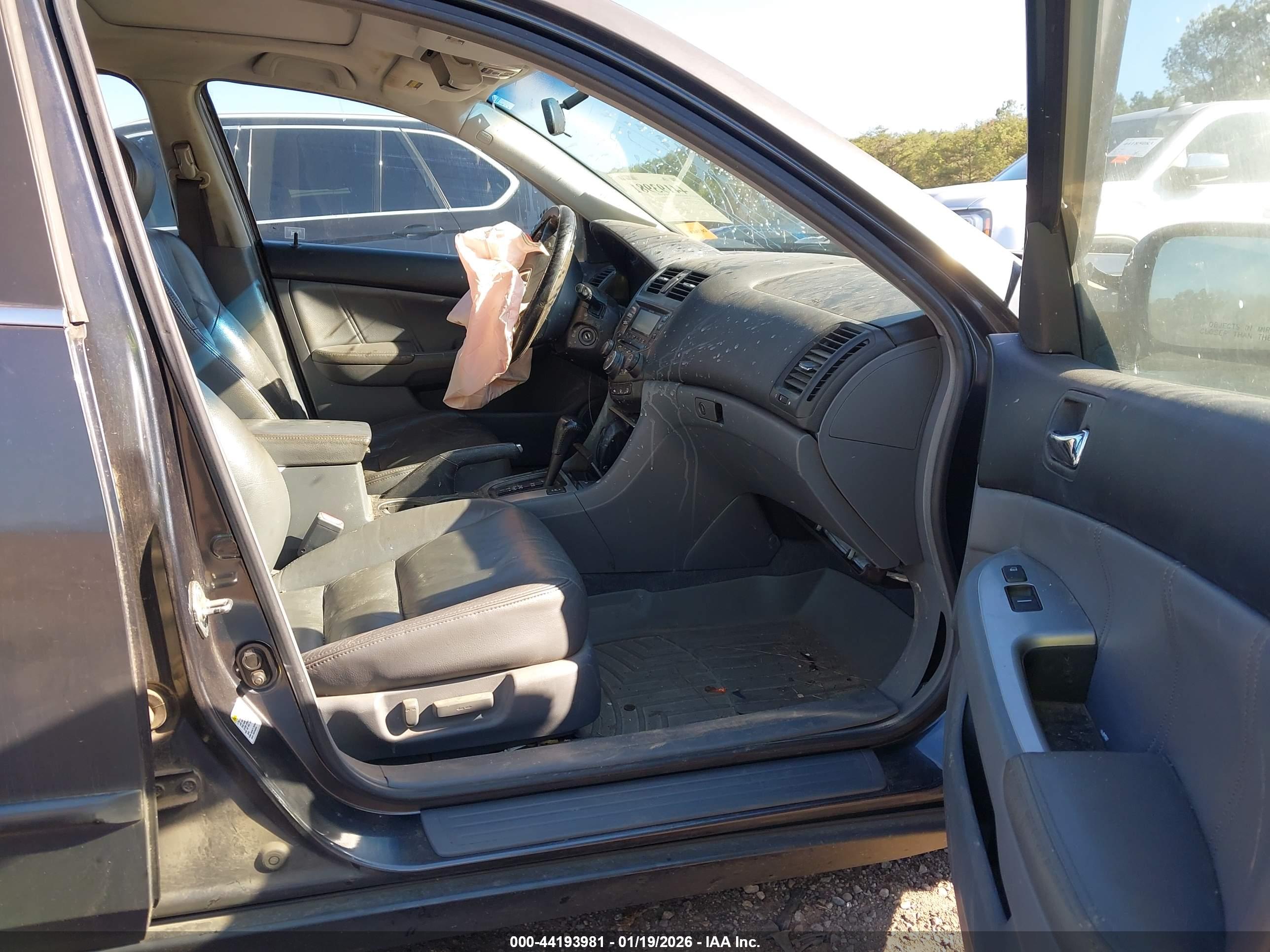 HONDA ACCORD image 5