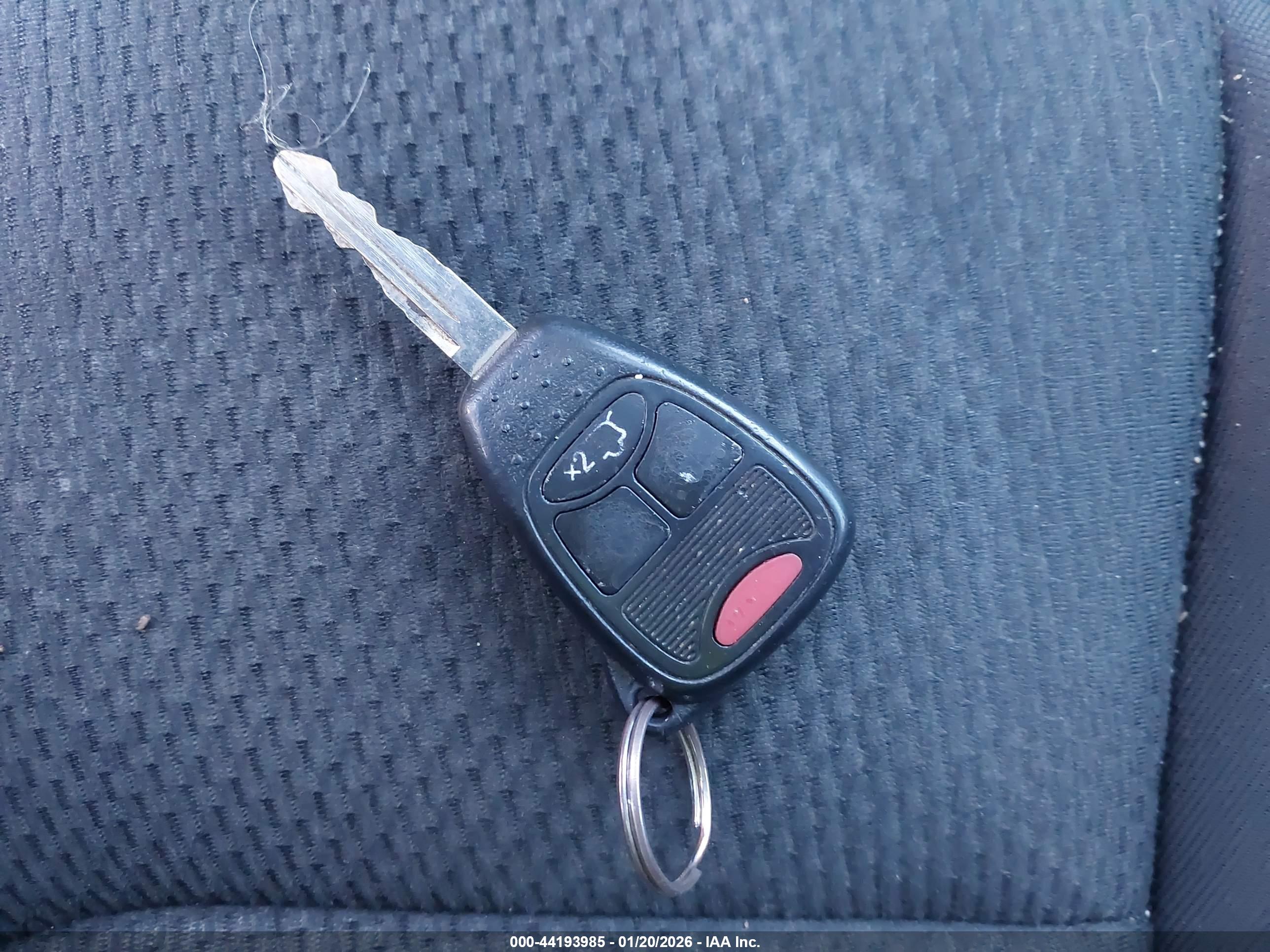 CHRYSLER 200 image 11
