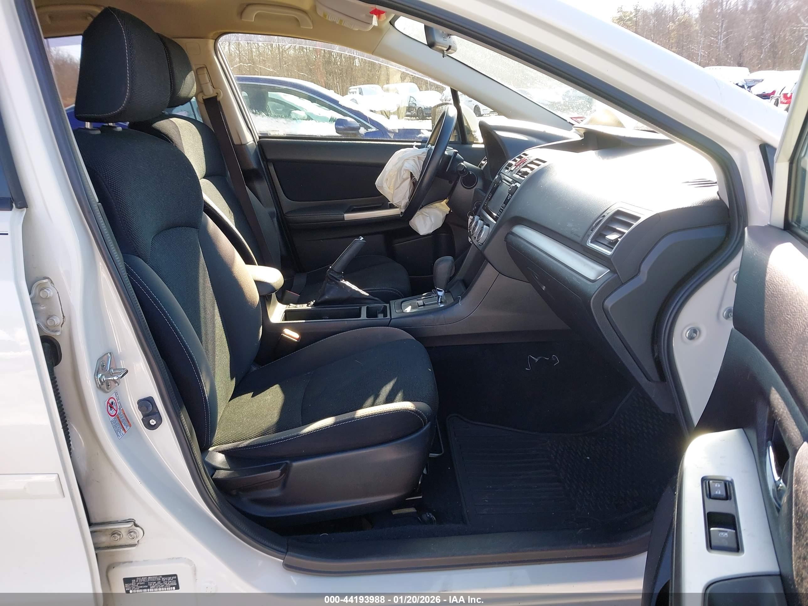 SUBARU XV image 5