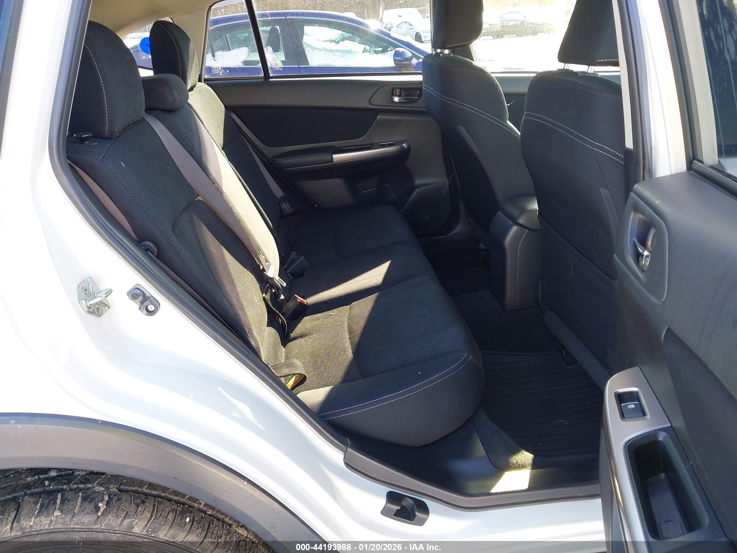 SUBARU XV image 8