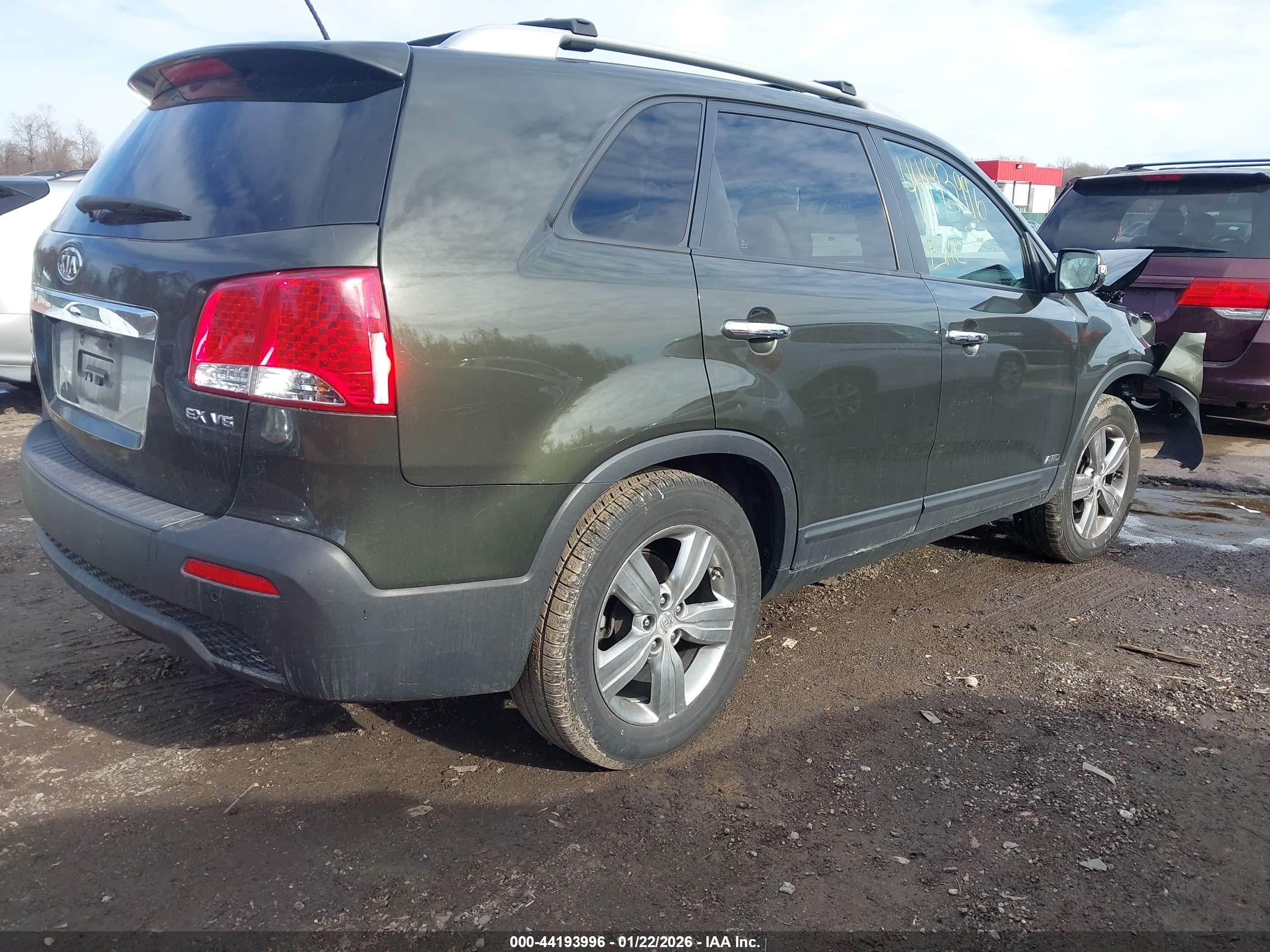 KIA SORENTO image 4