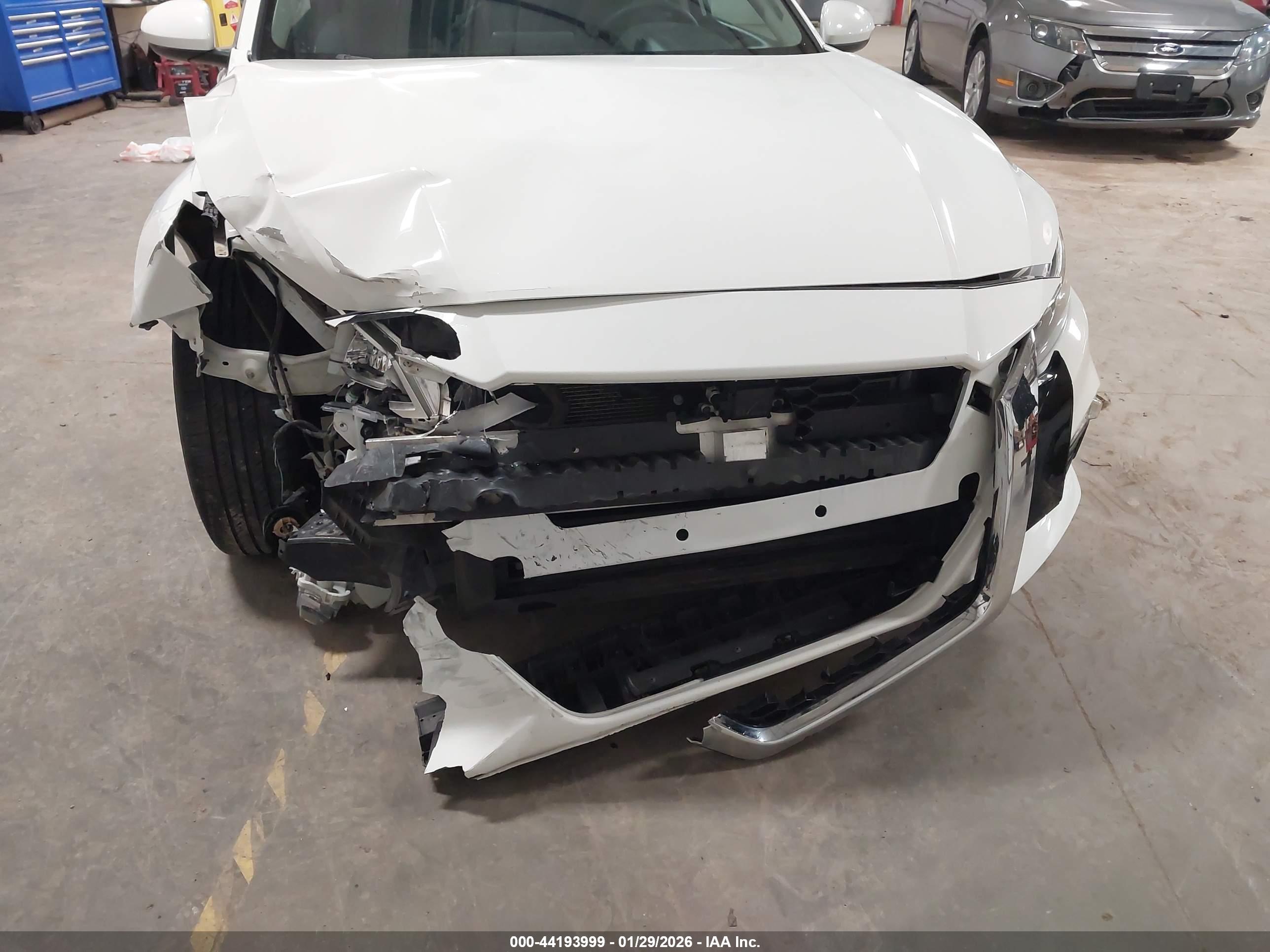 NISSAN ALTIMA image 6