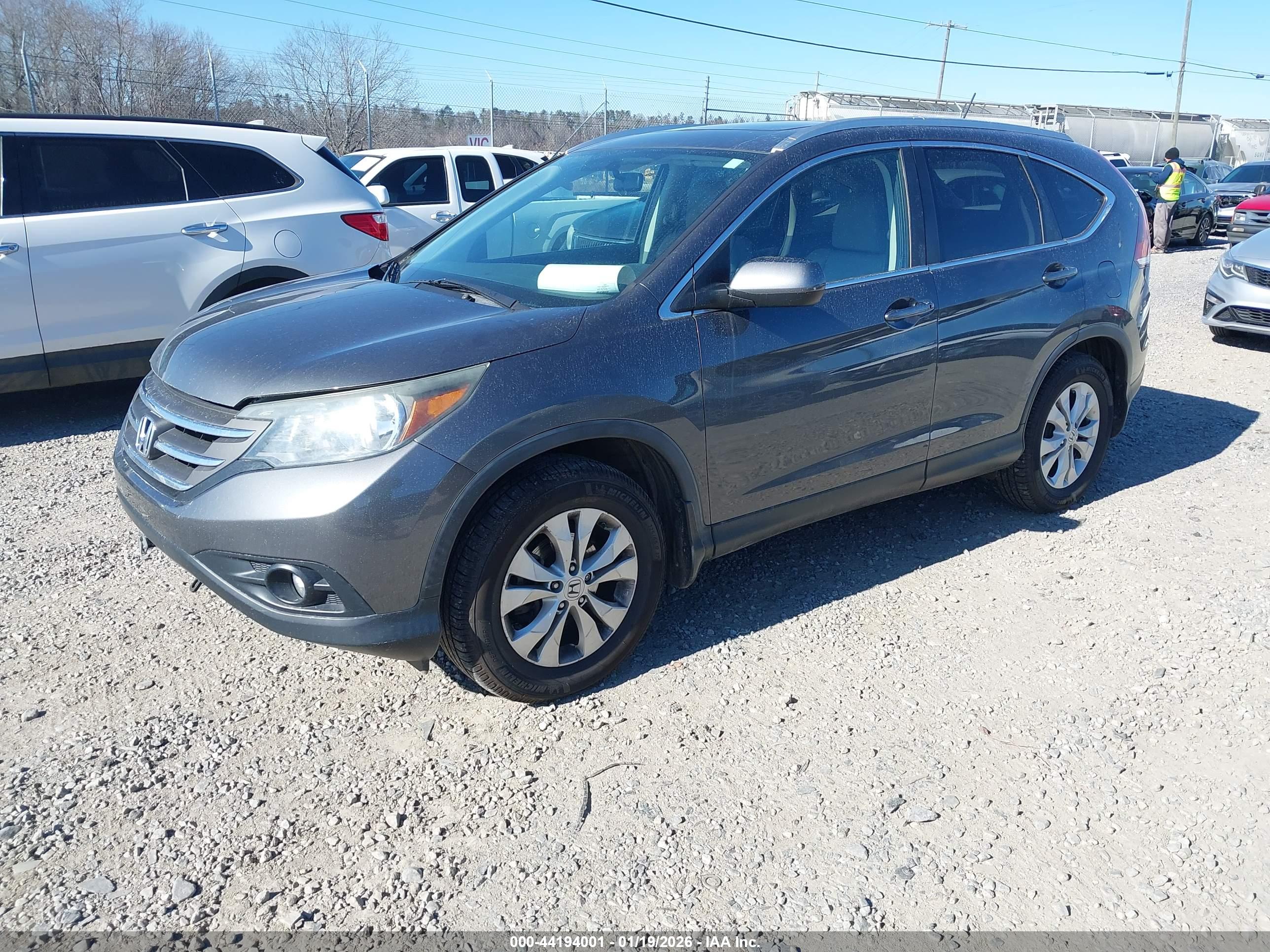 HONDA CR-V image 2