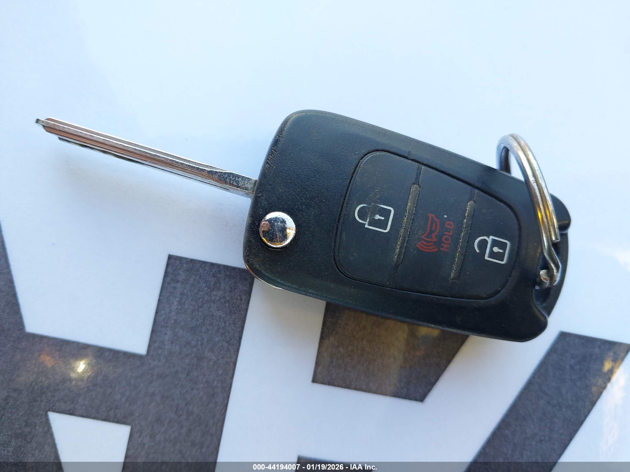 KIA SPORTAGE image 11