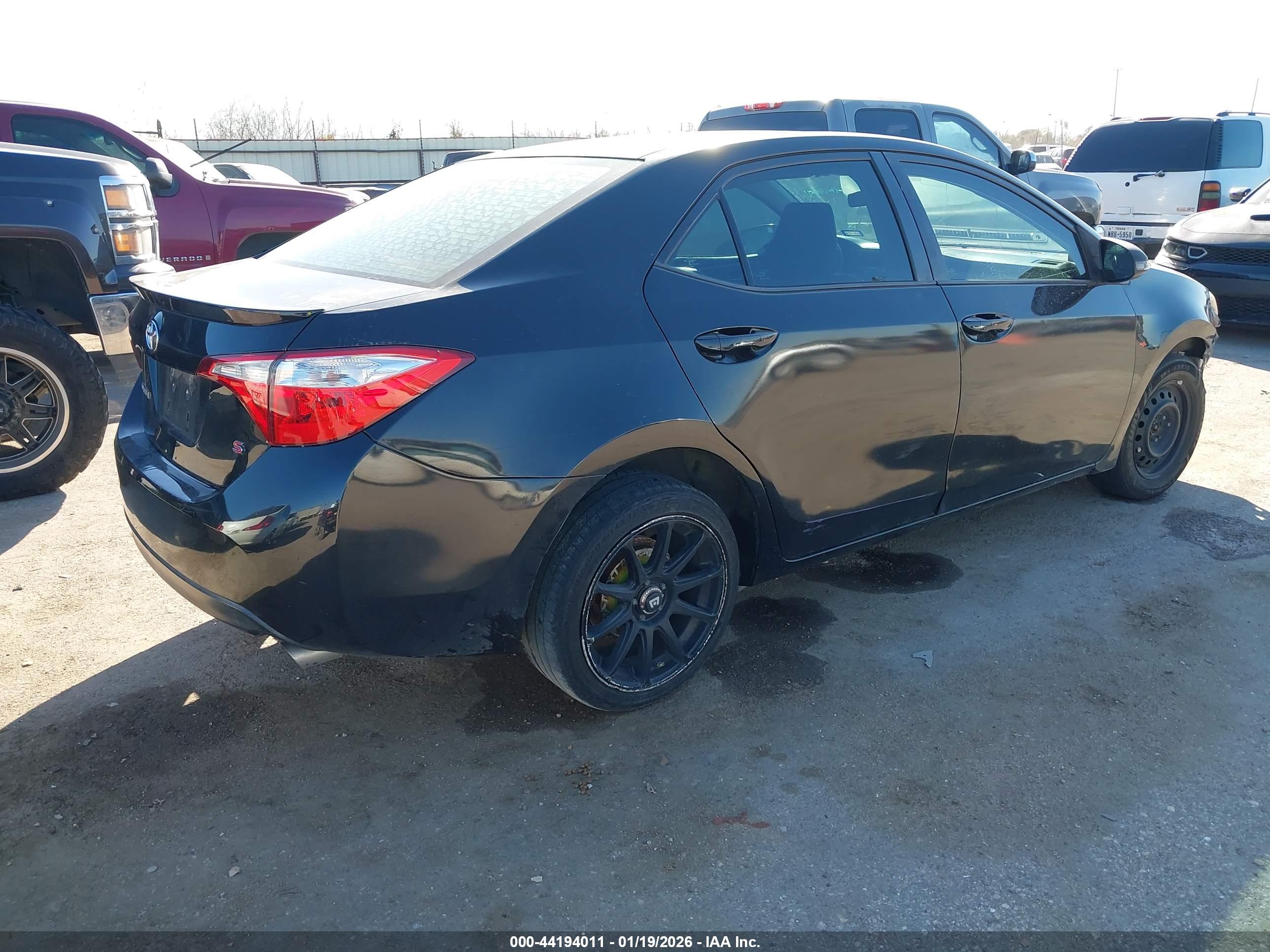 TOYOTA COROLLA image 4