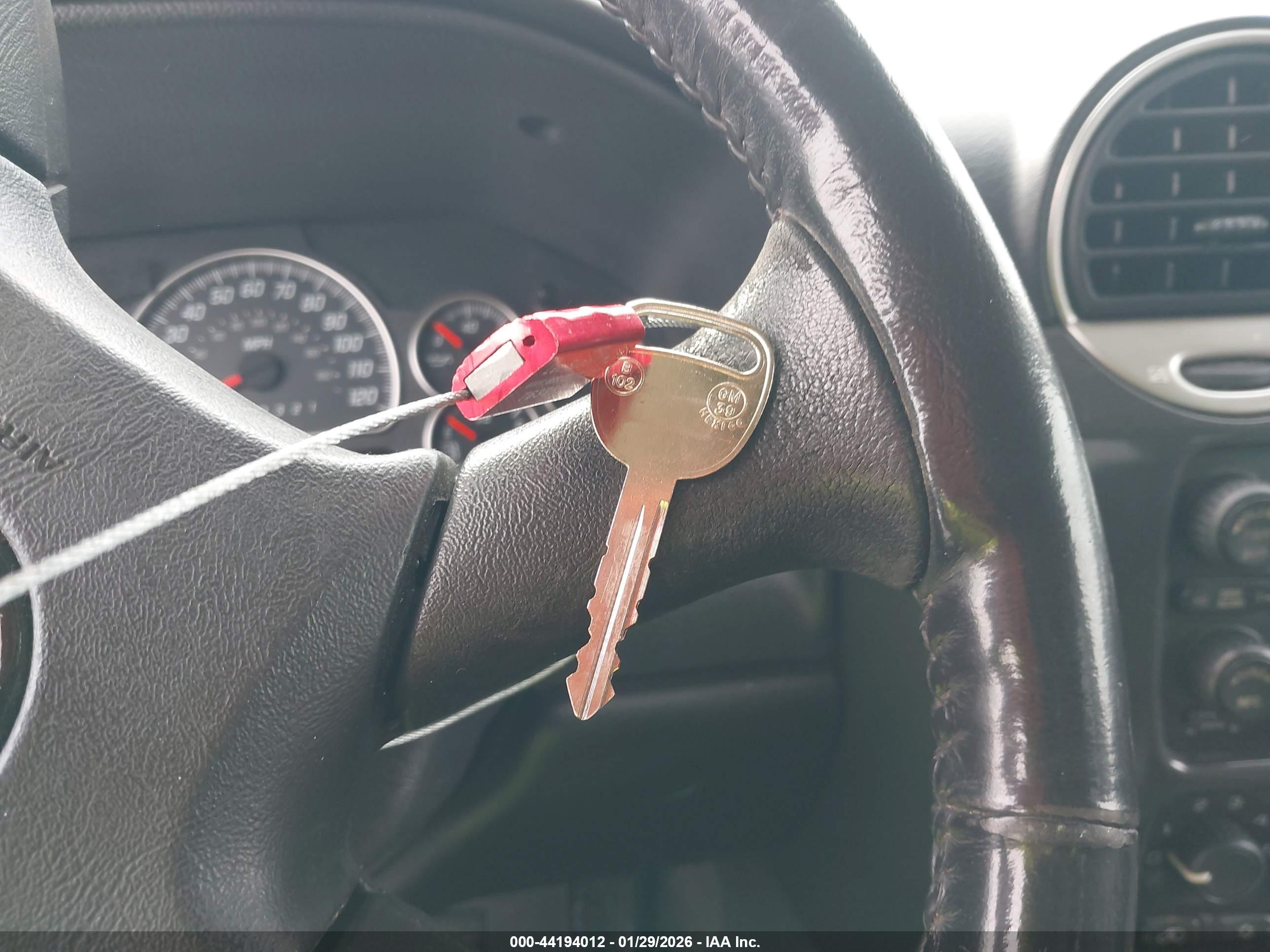 GMC ENVOY image 11