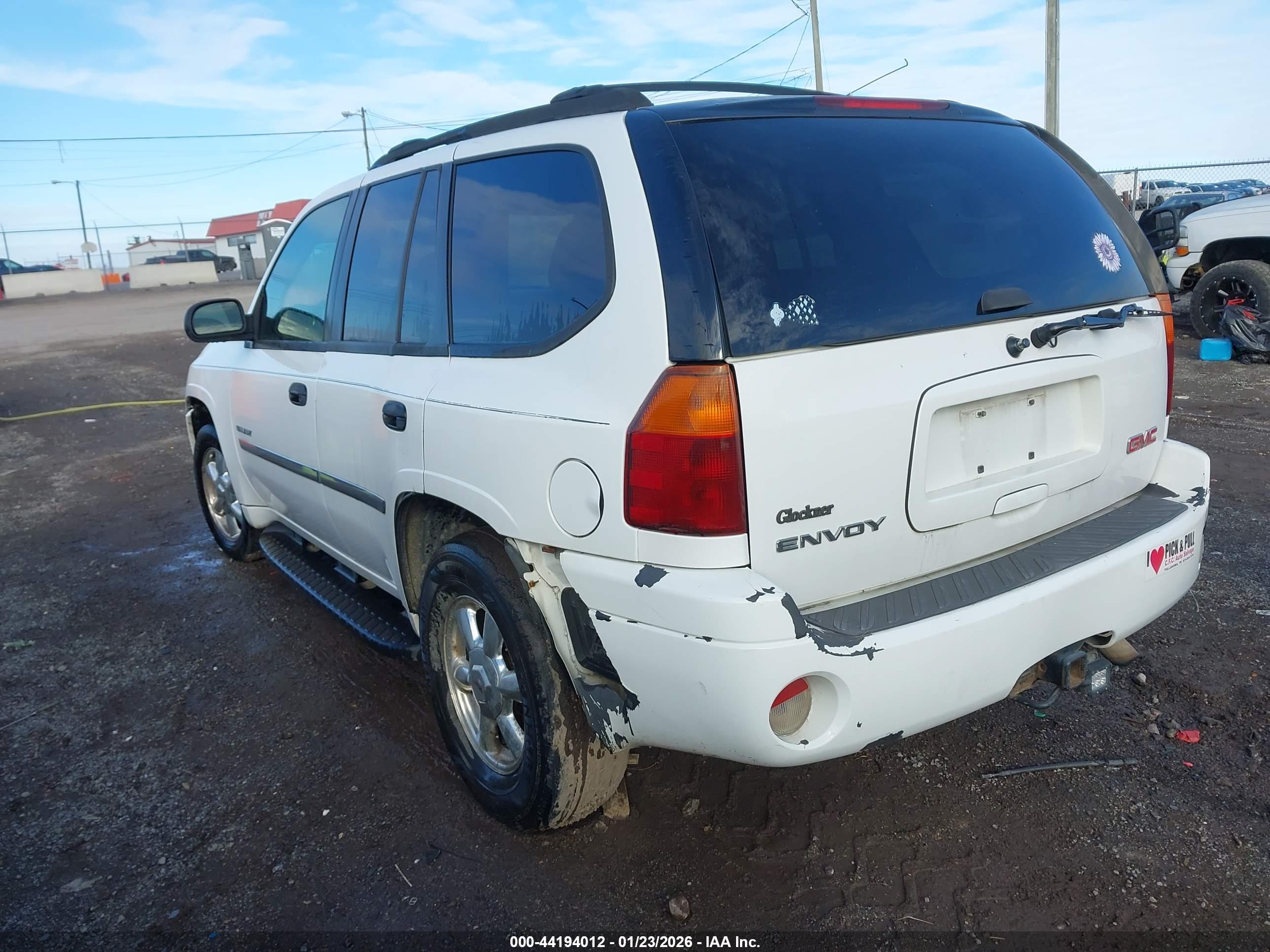GMC ENVOY image 3