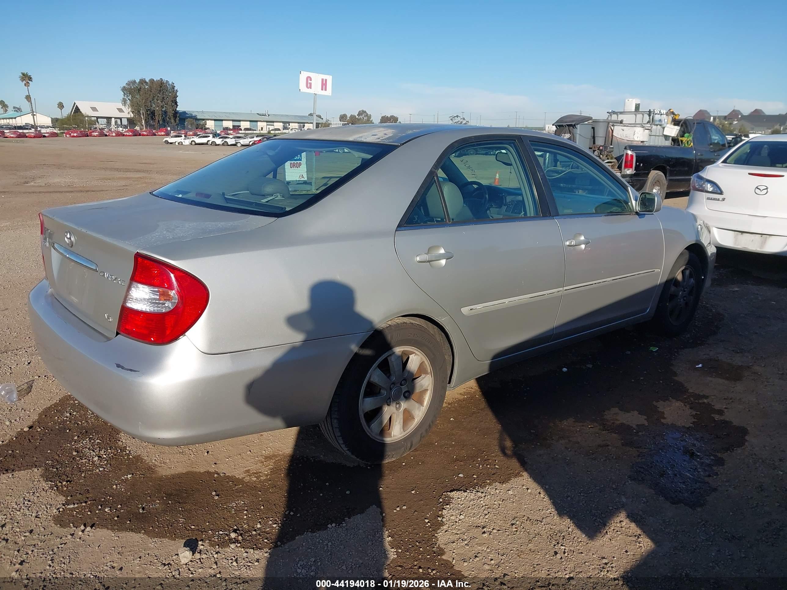 TOYOTA CAMRY image 4