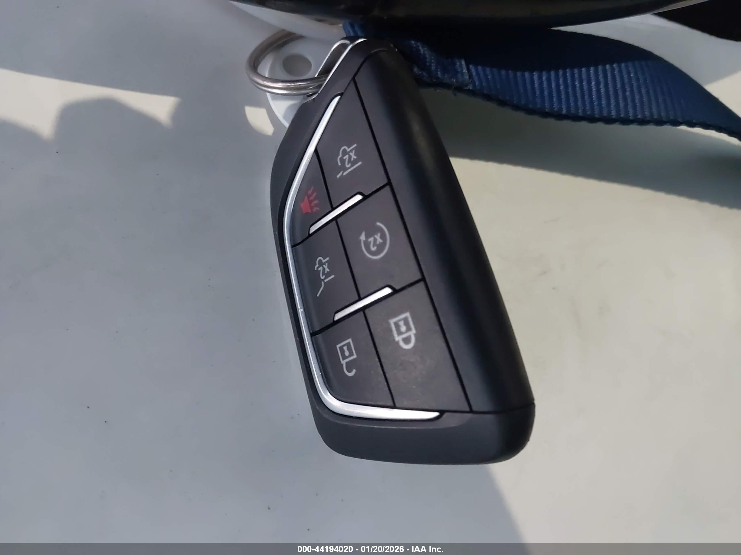 CADILLAC ESCALADE image 11