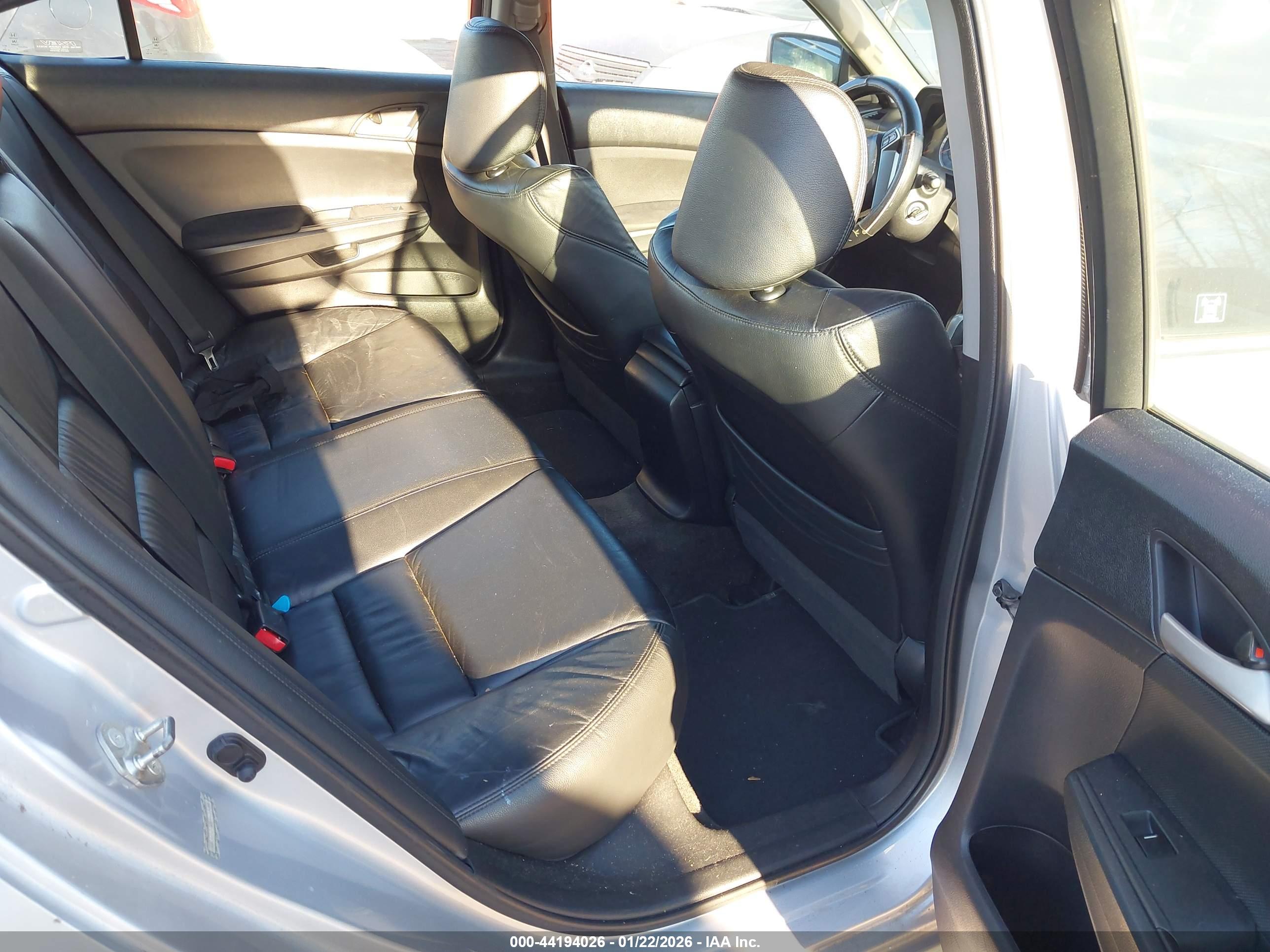 HONDA ACCORD image 8