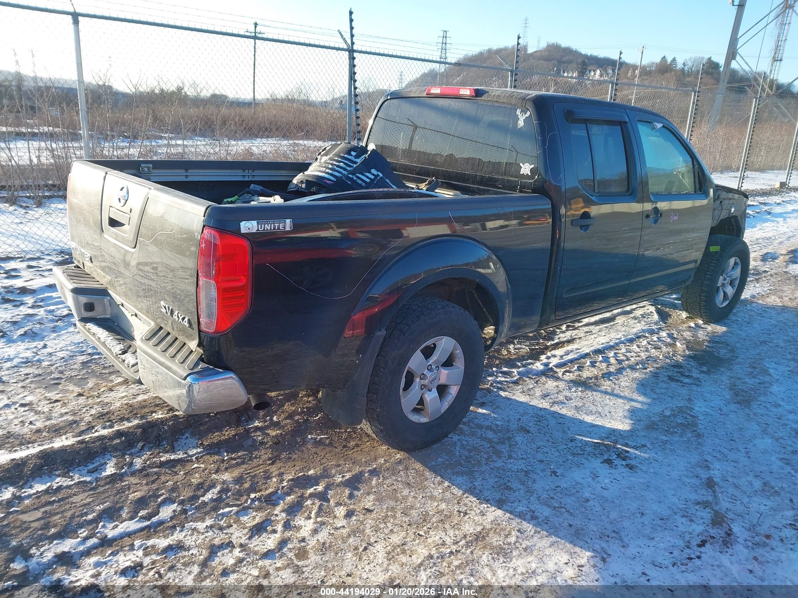 NISSAN FRONTIER image 4