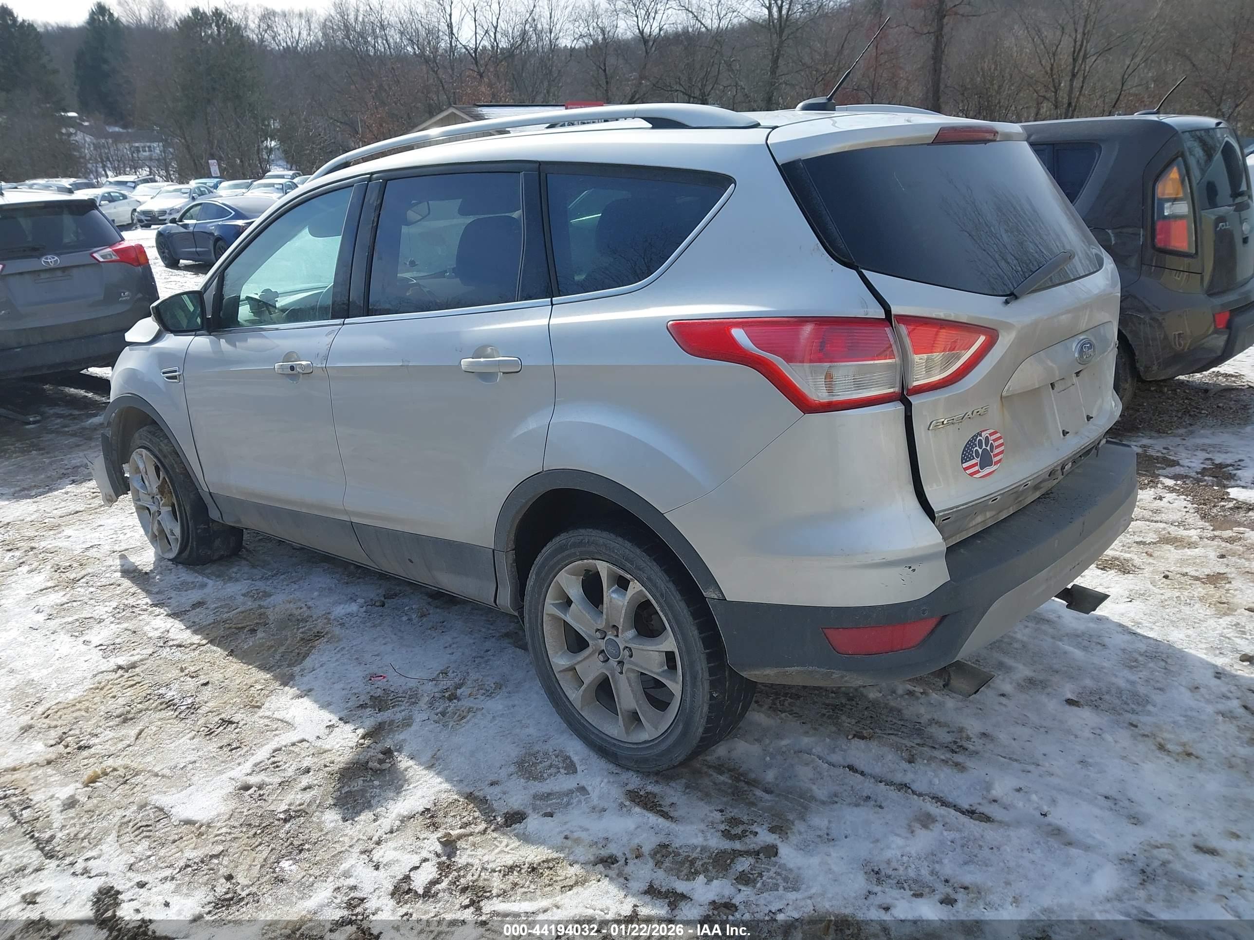 FORD ESCAPE image 3