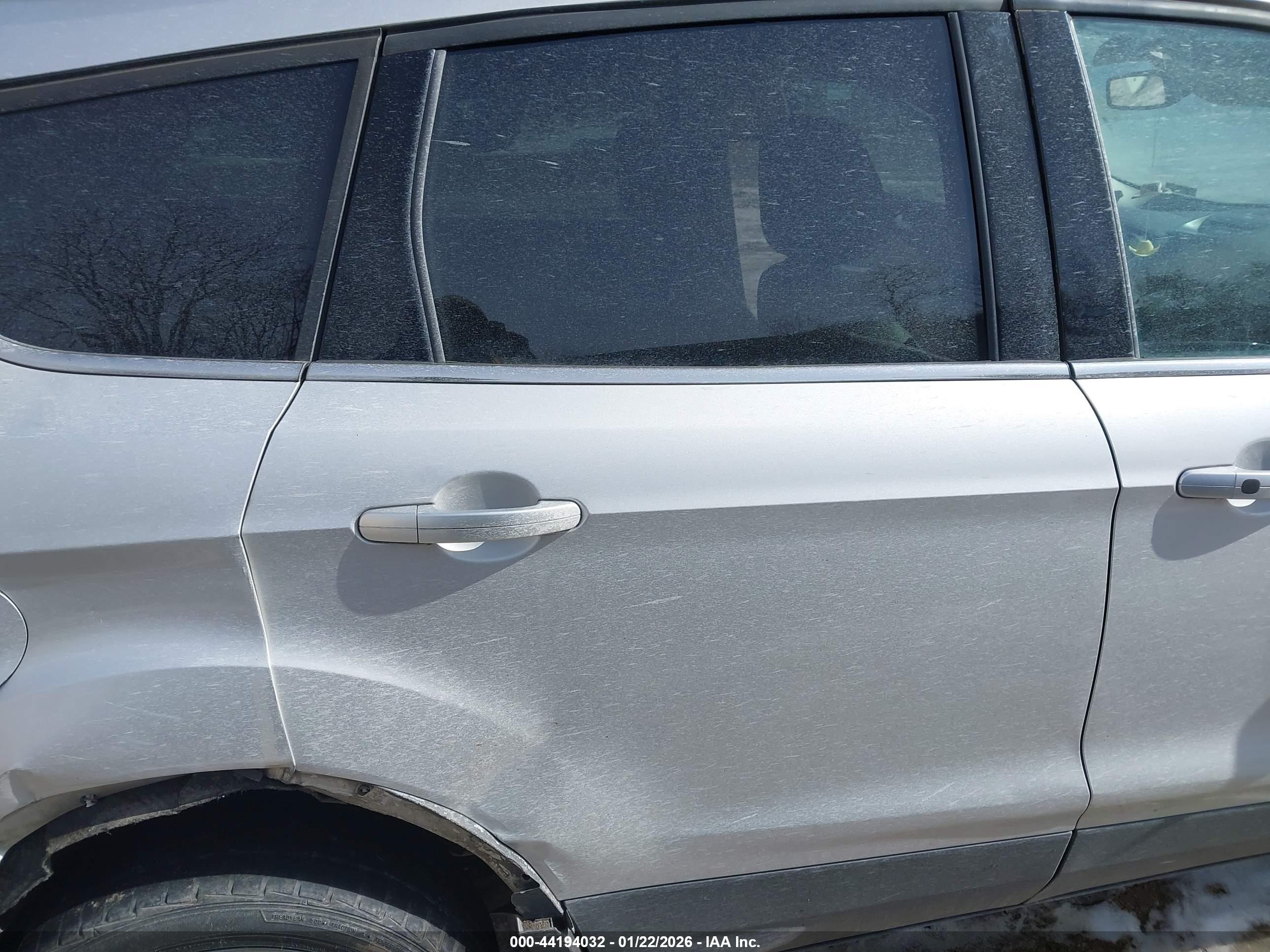 FORD ESCAPE image 8