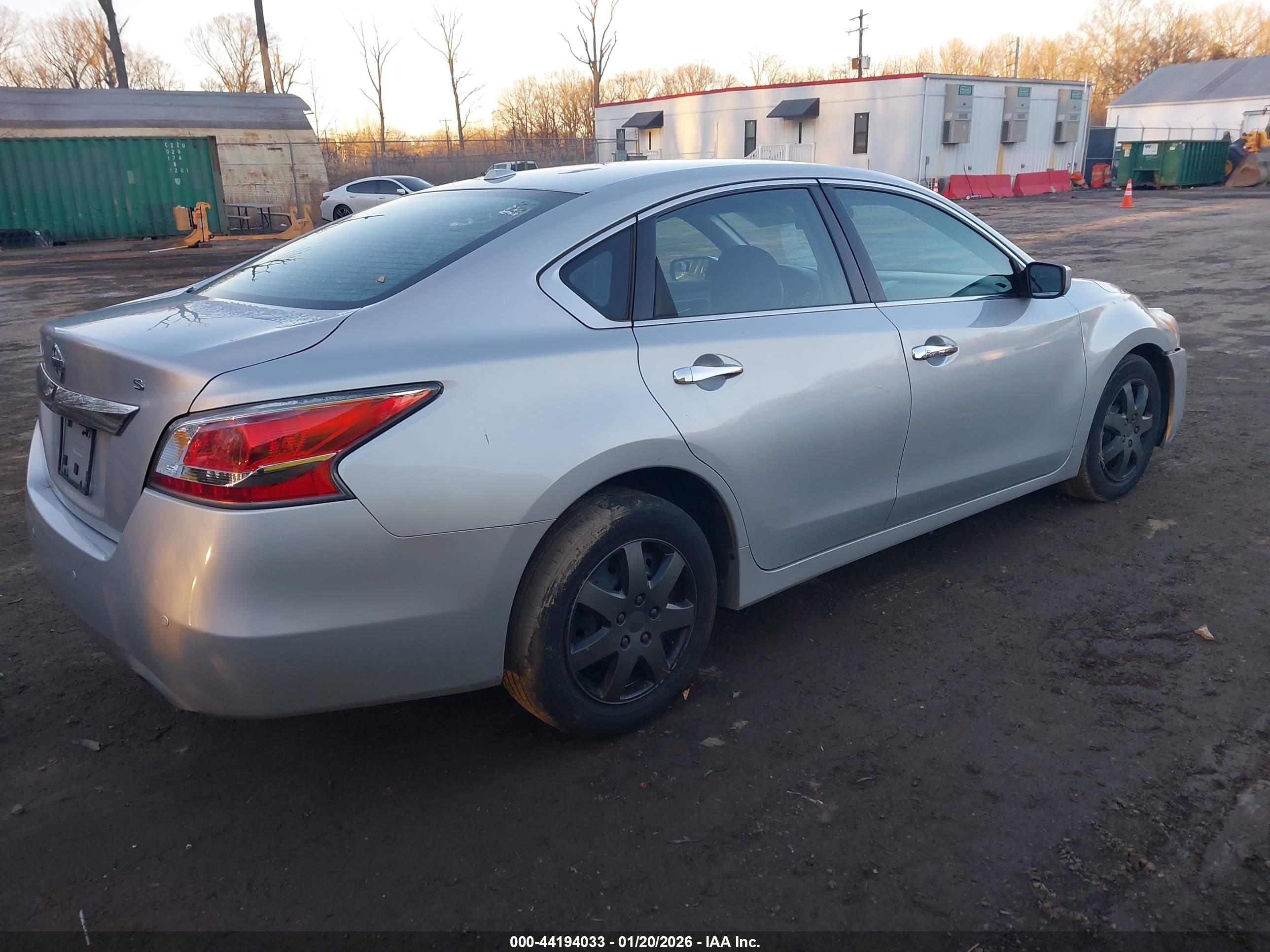 NISSAN ALTIMA image 4