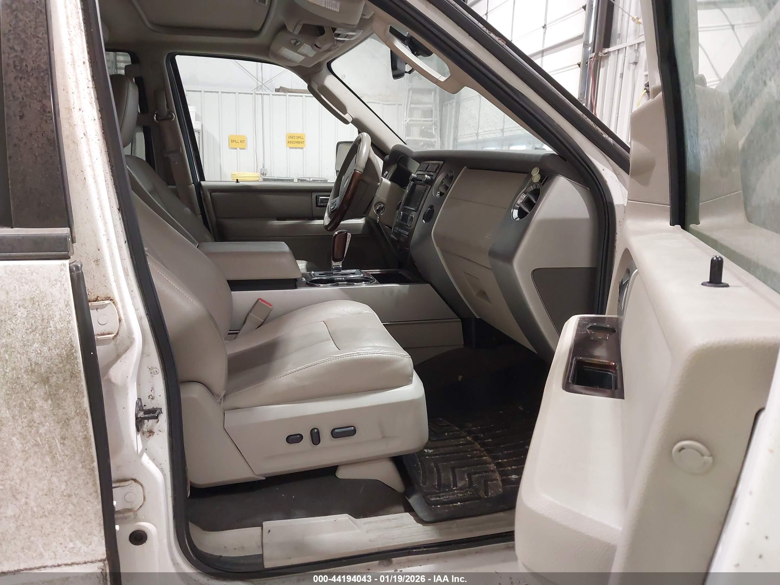 FORD EXPEDITION image 5