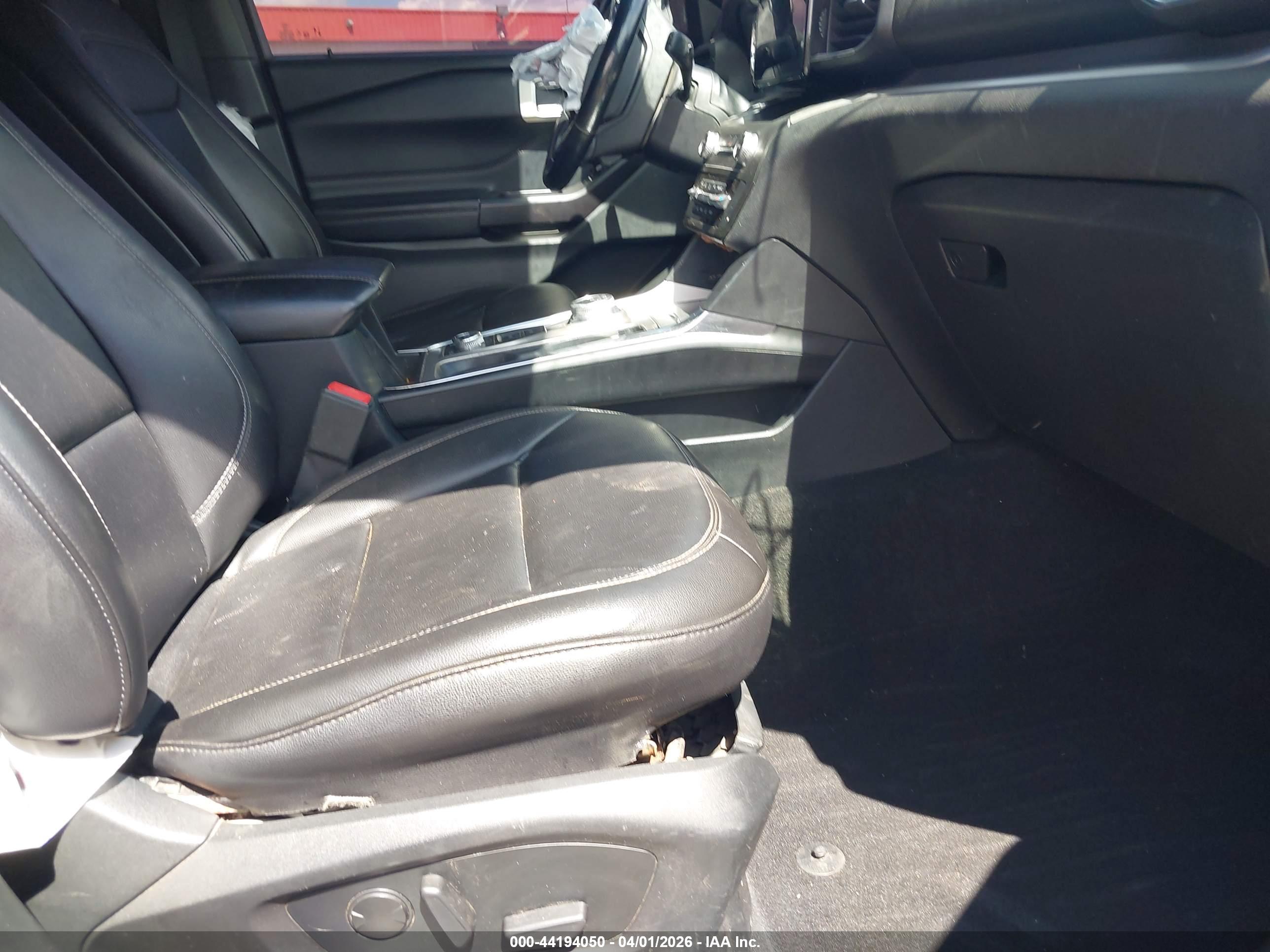 FORD EXPLORER image 5