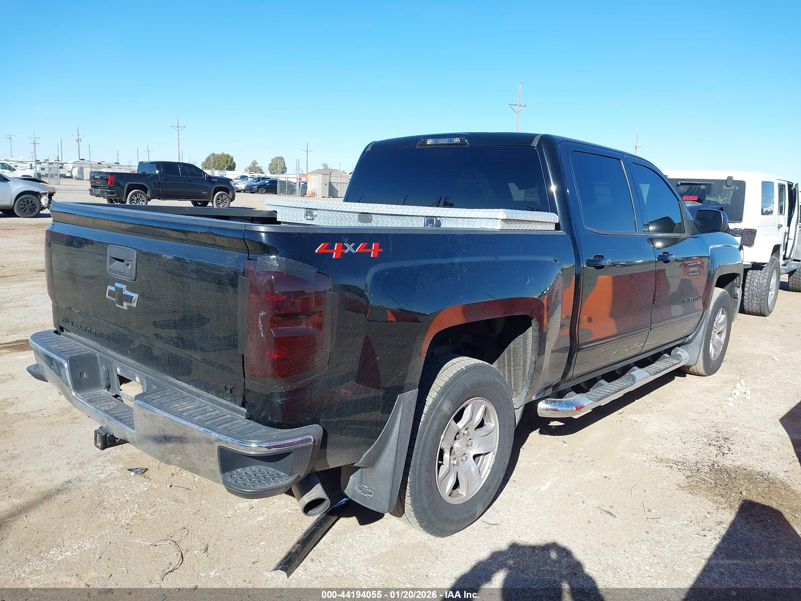 CHEVROLET SILVERADO image 4